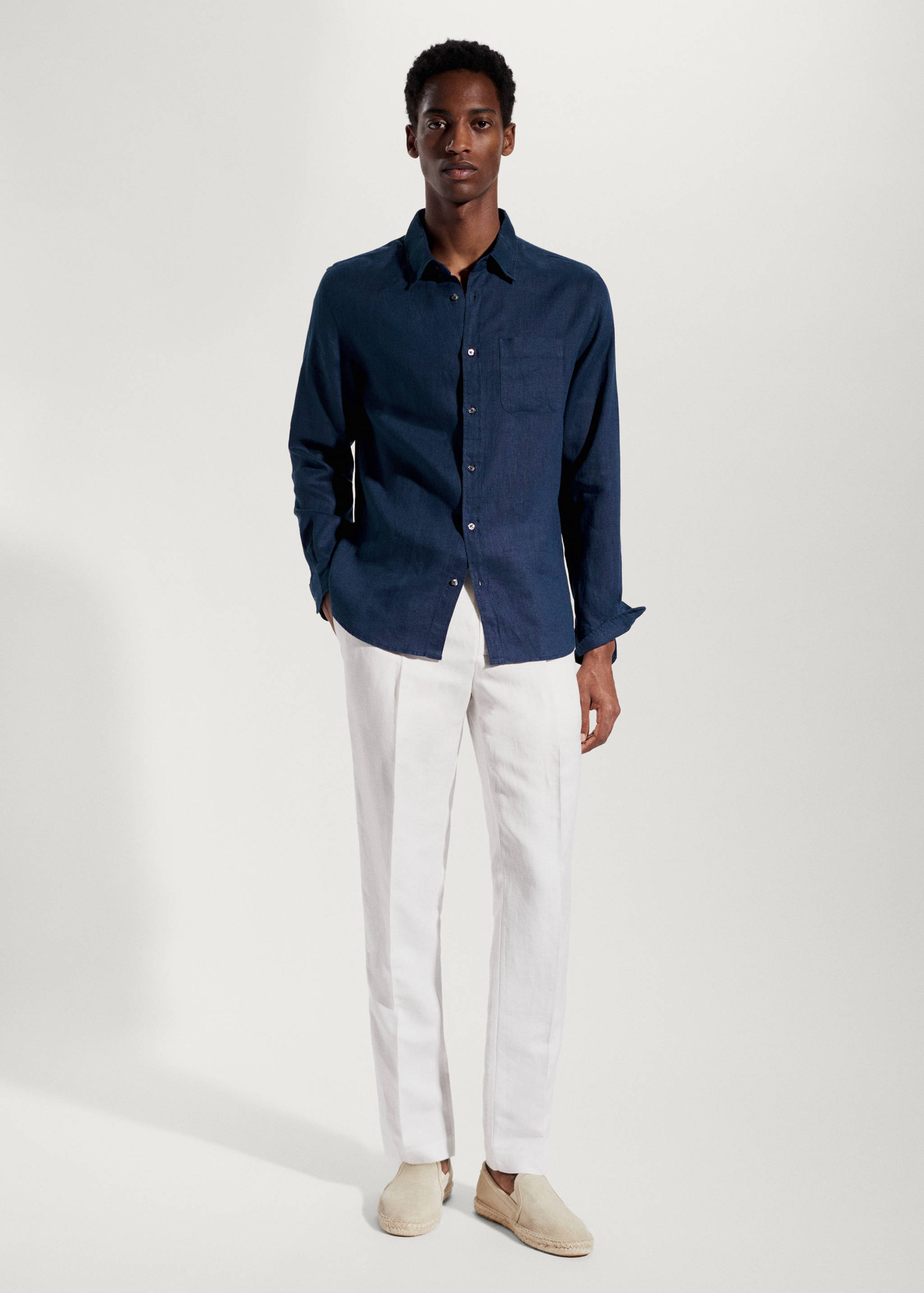 Camisa slim fit 100% lino - Plano general