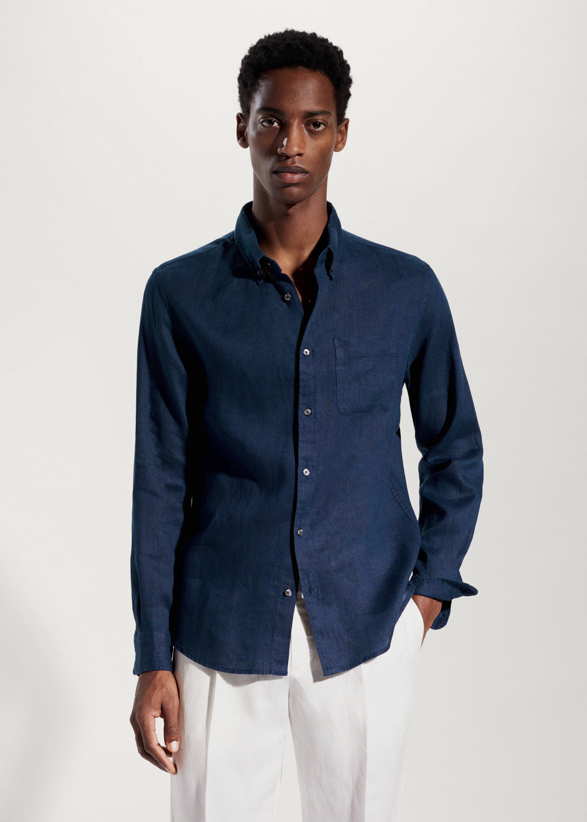 Camisa slim fit 100% lino - Plano medio