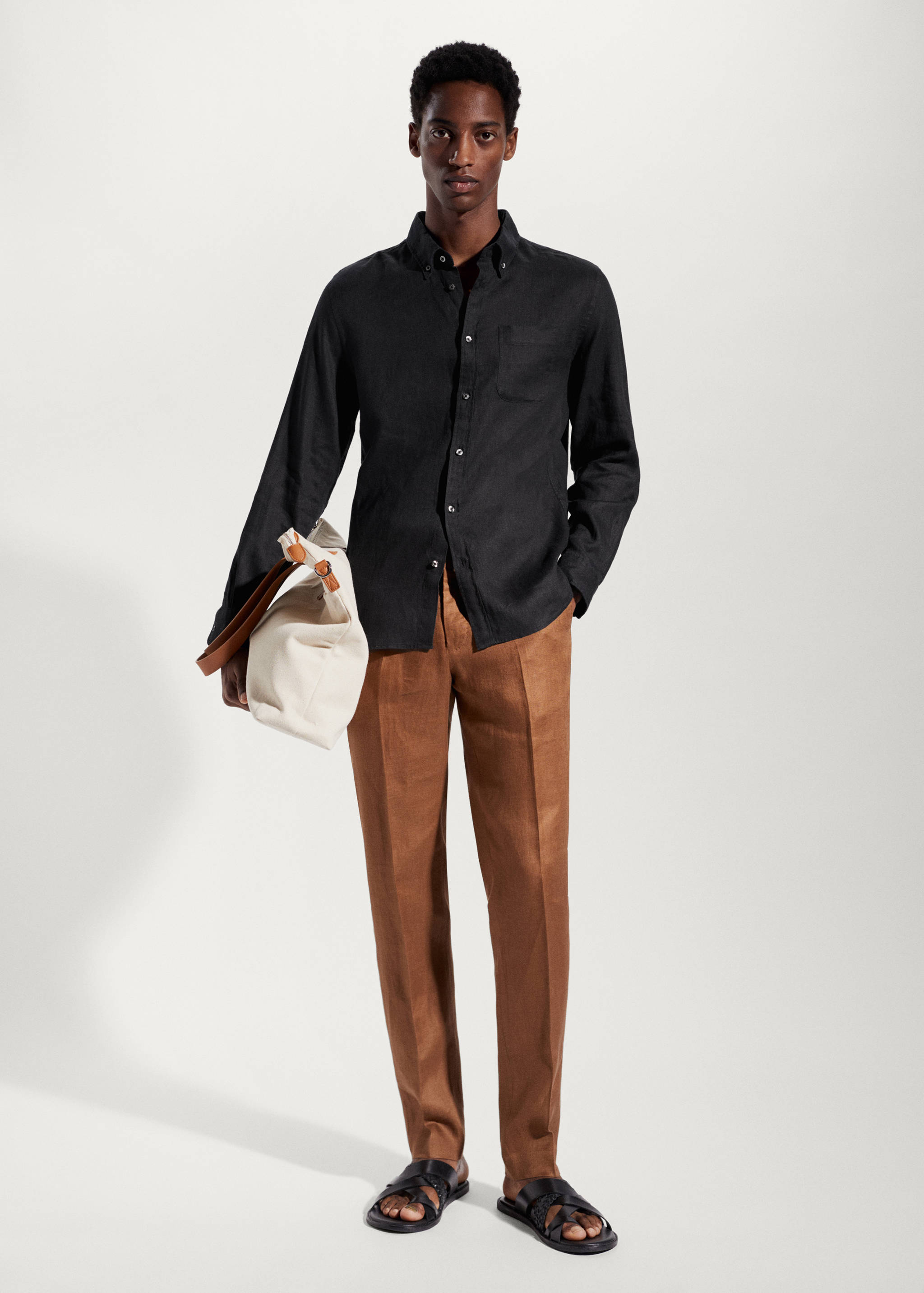 Camisa slim fit 100% lino - Plano general