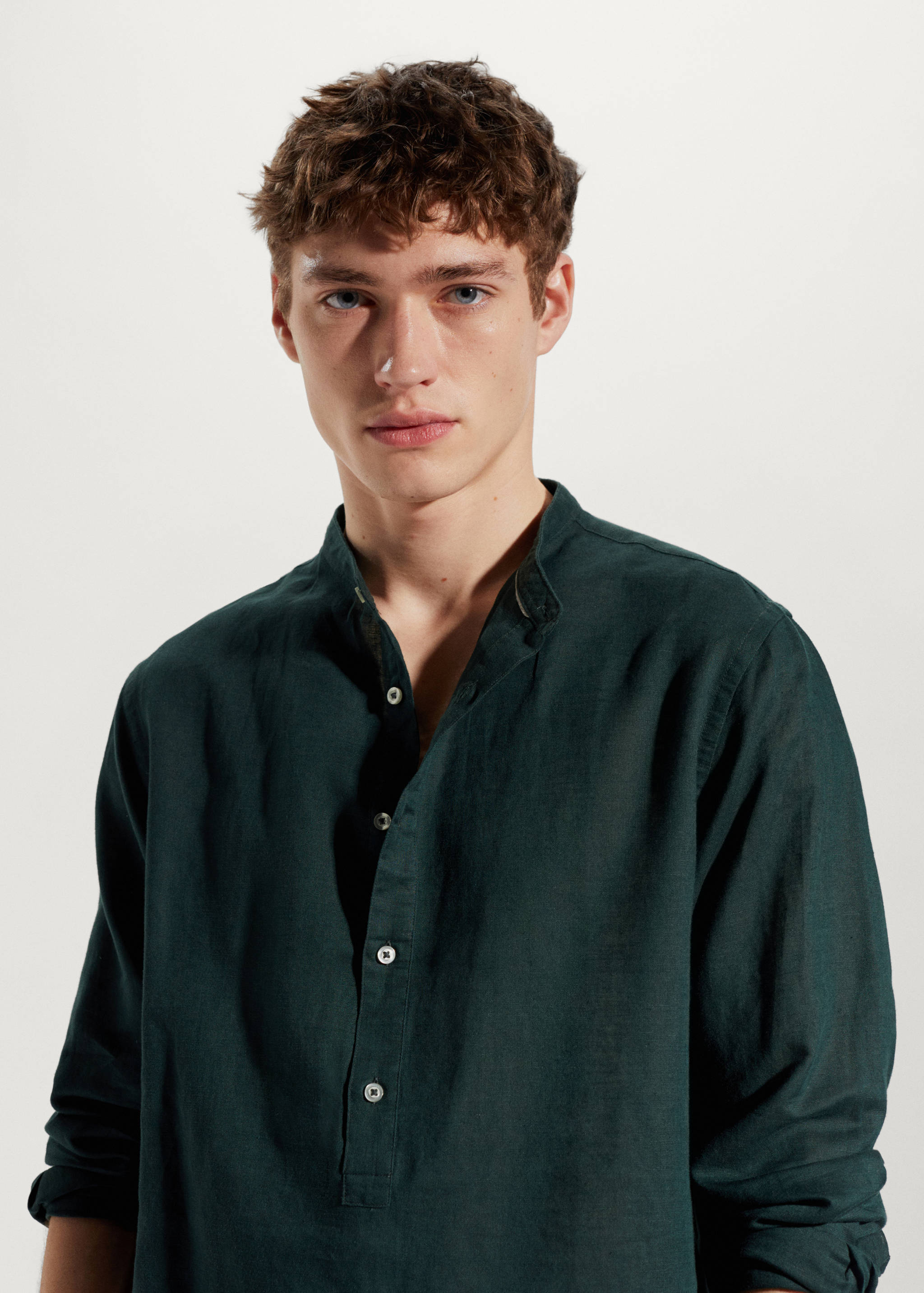 قميص كتان بياقة ماو منتظم - تفاصيل المنتج 1