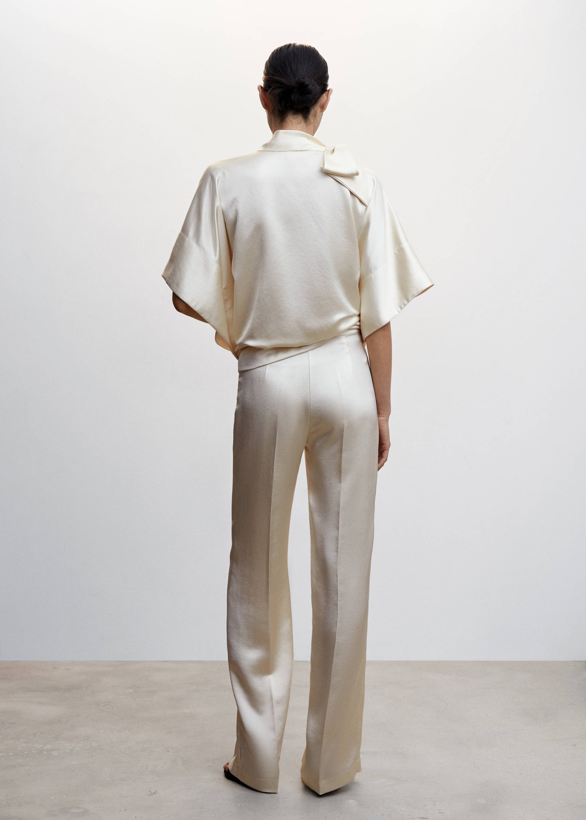 Сатиновые брюки - Обратная сторона изделия