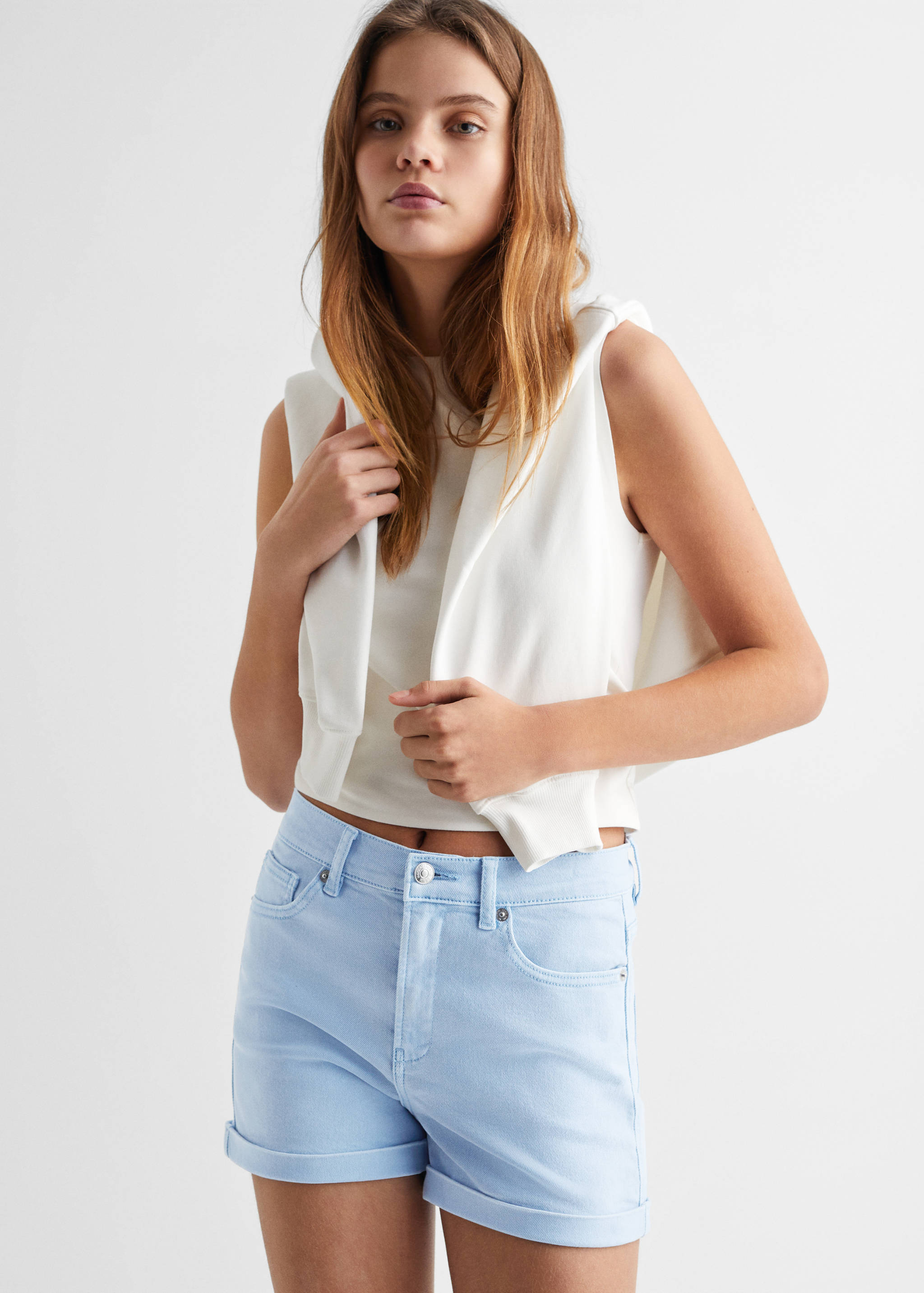 Medium-waist denim shorts - Medium plane