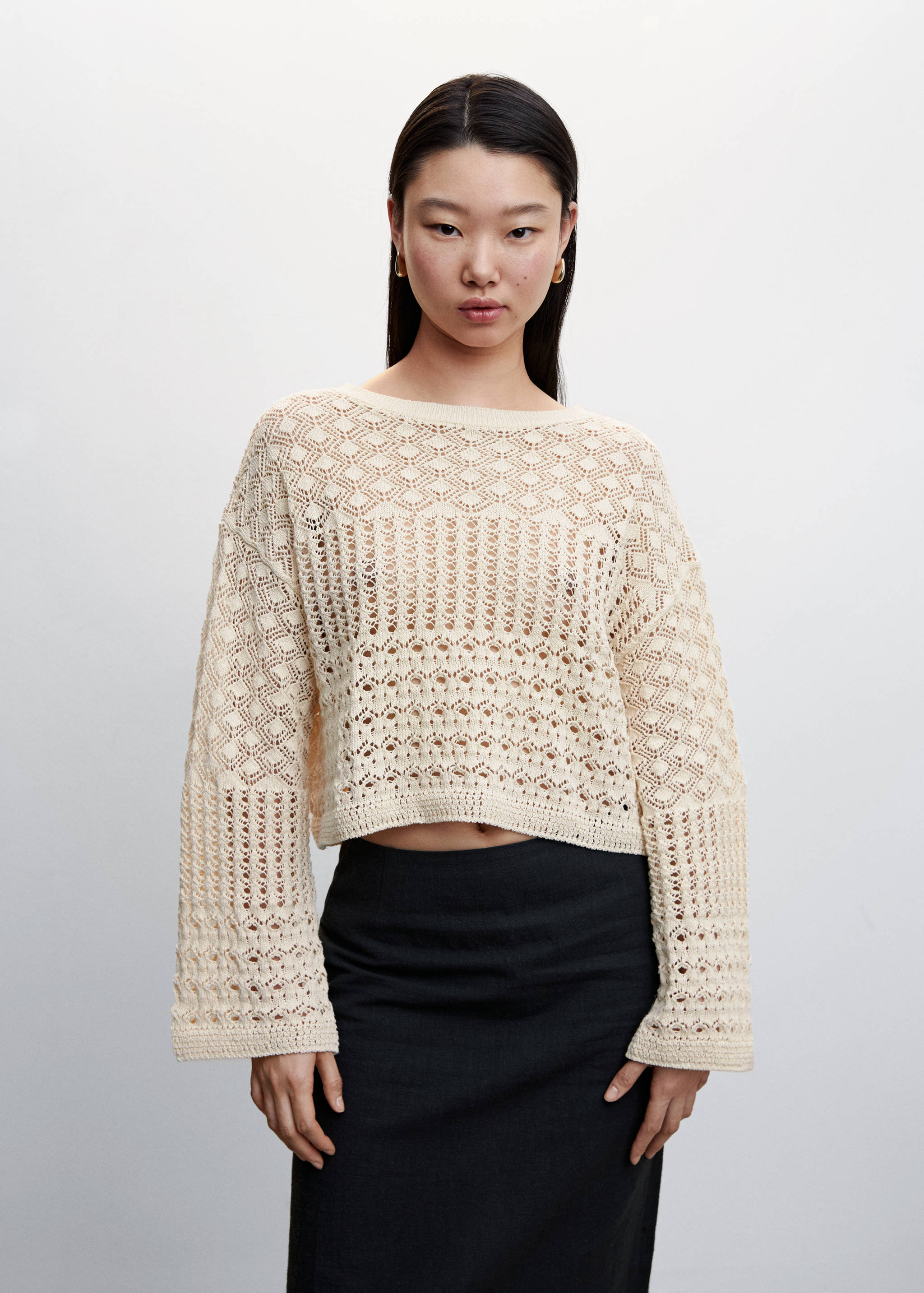 Svetr s děrovanými panely - Náhled ve středové rovině