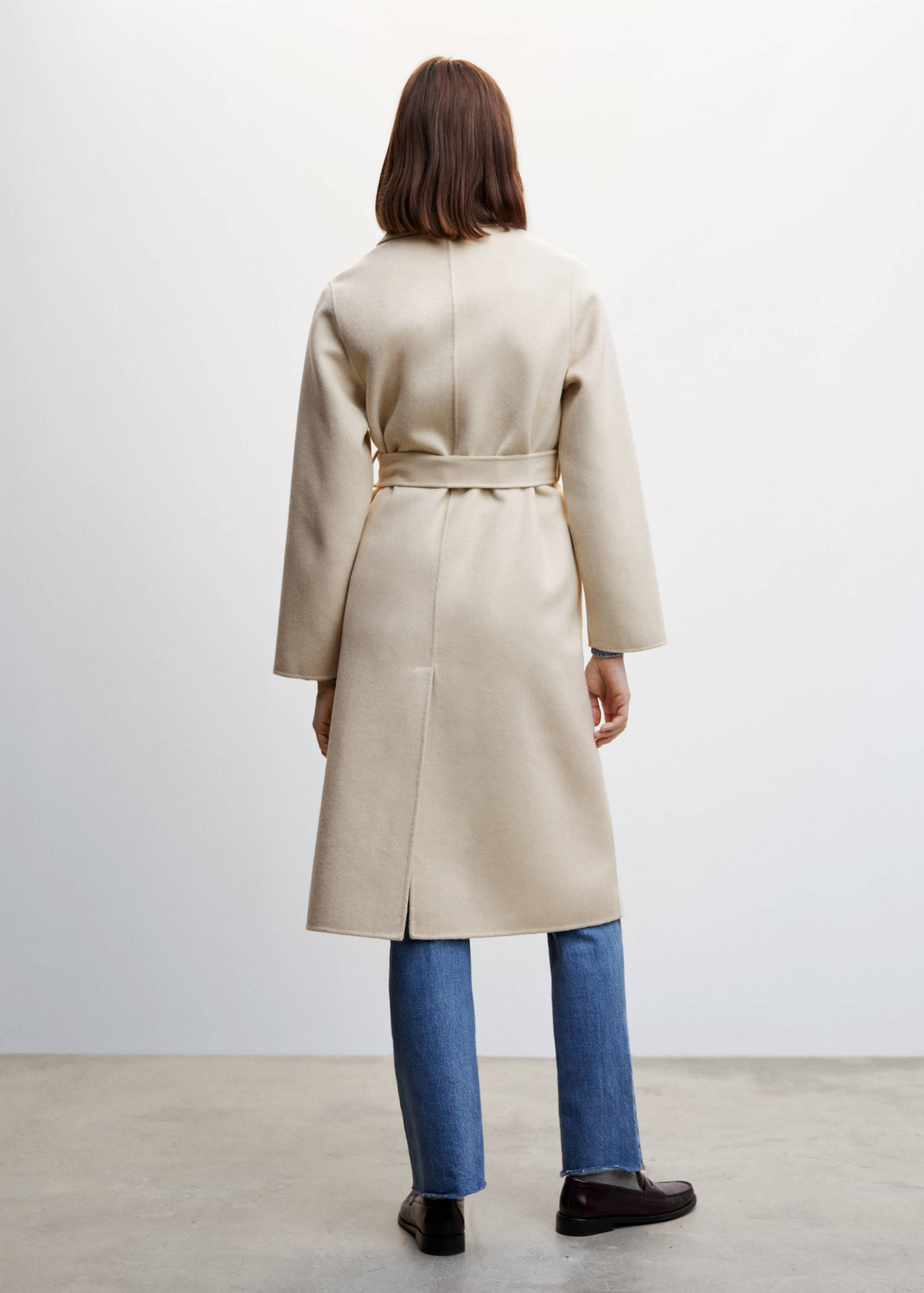 Belt handmade coat - Reverse of the article