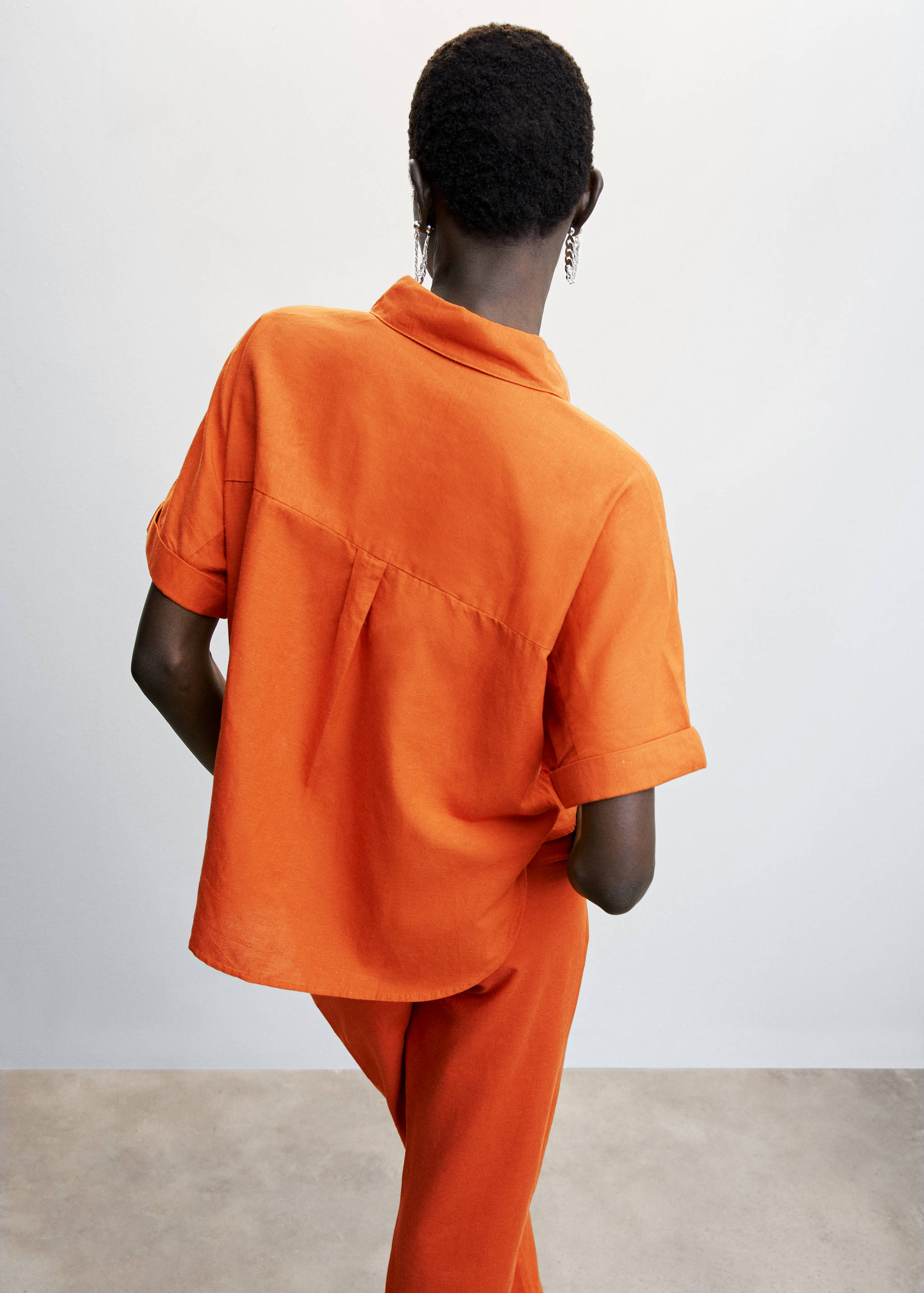 Linen-blend short-sleeve shirt - Reverse of the article