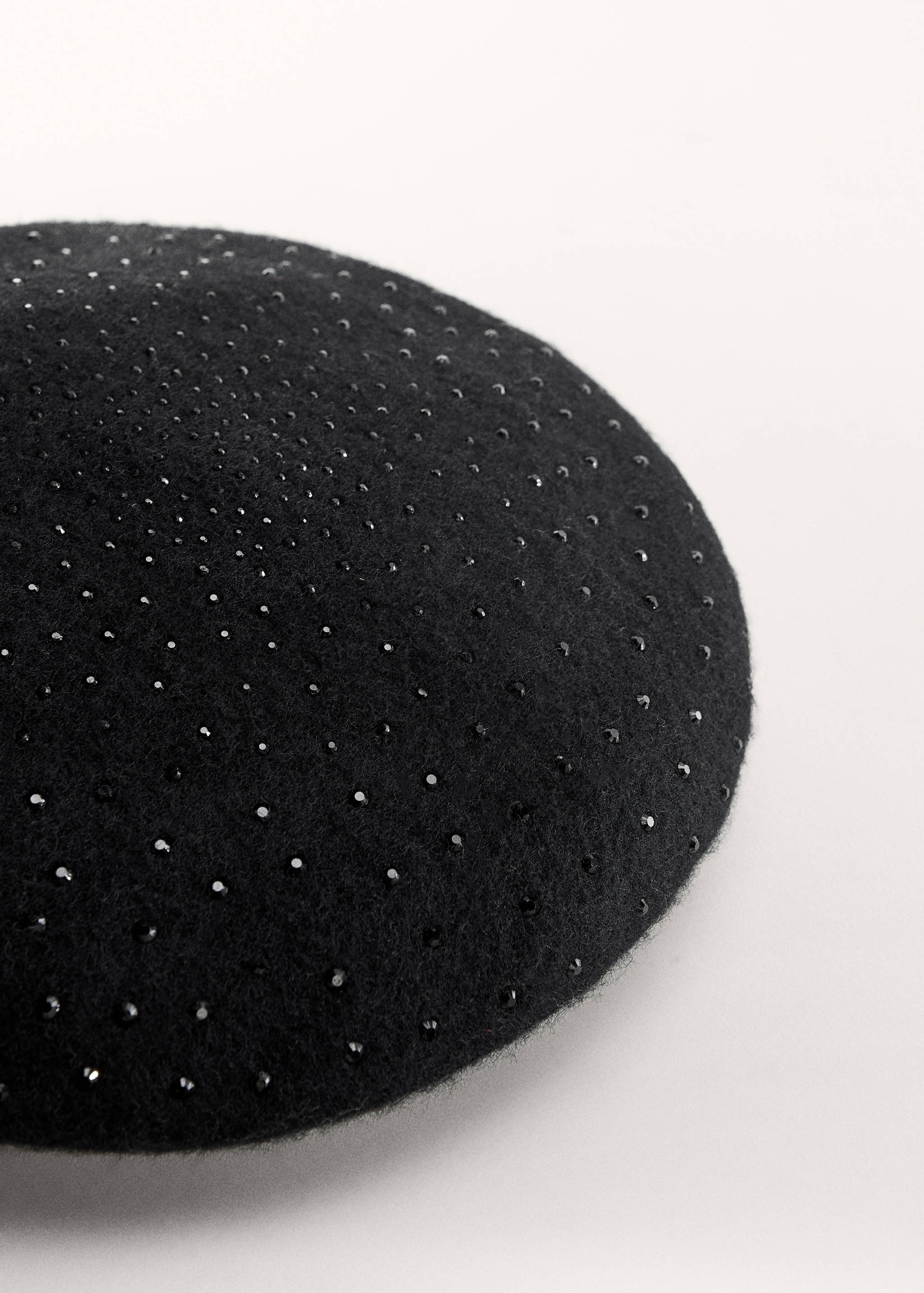 Rhinestone wool cap - Details of the article 1