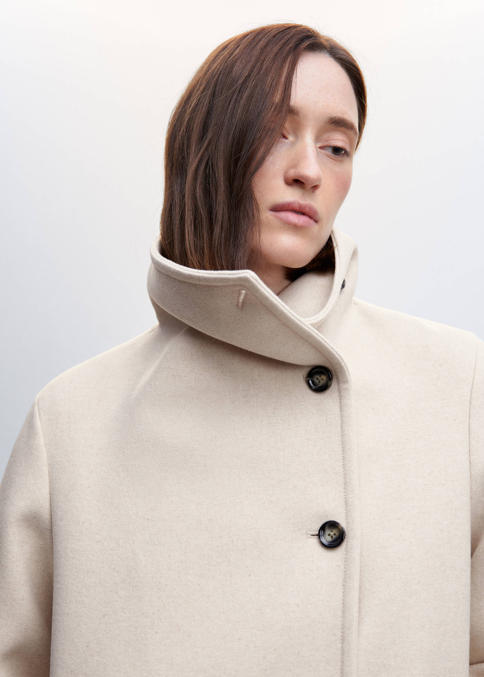 大翻领大衣 - null