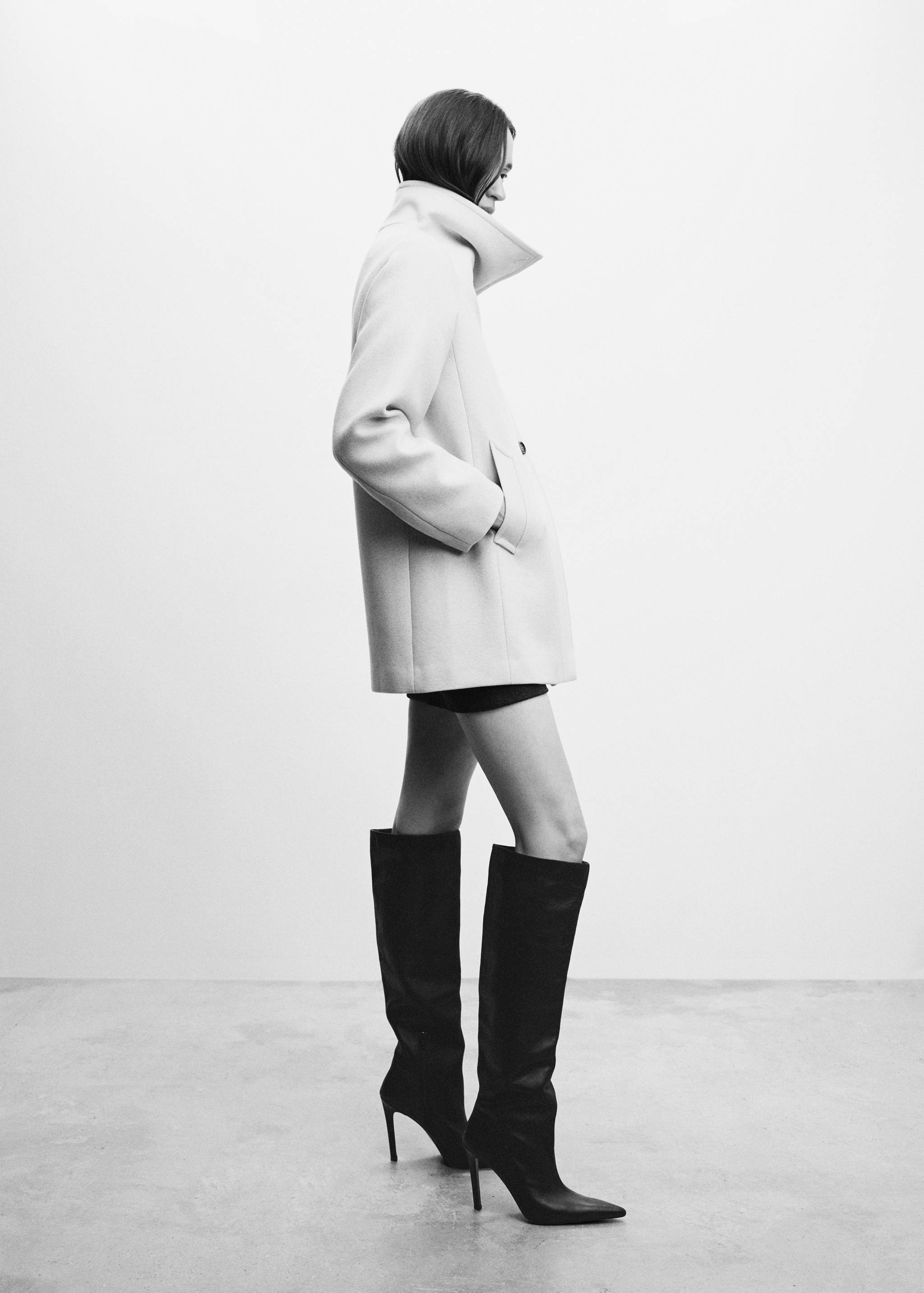 大翻领大衣 - null