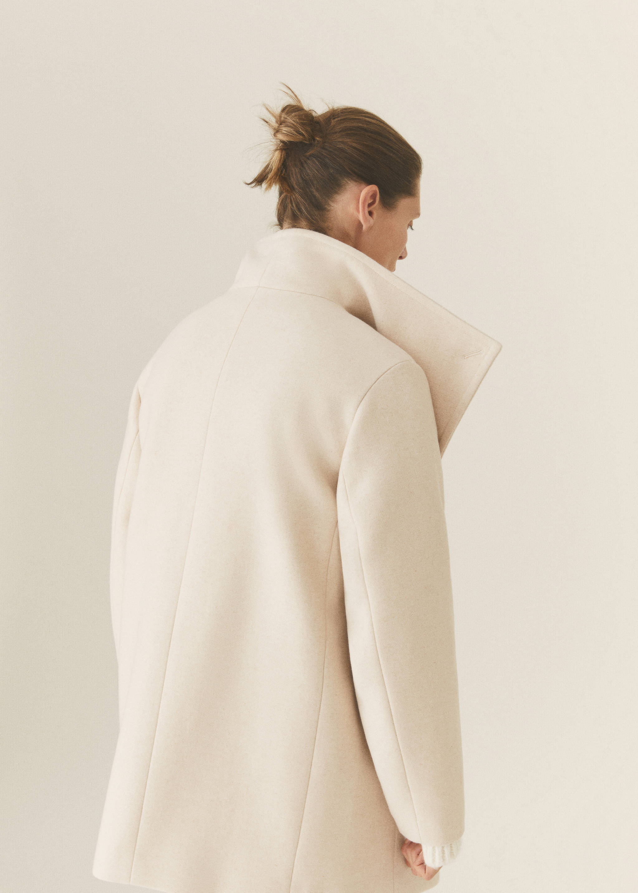 大翻领大衣 - null