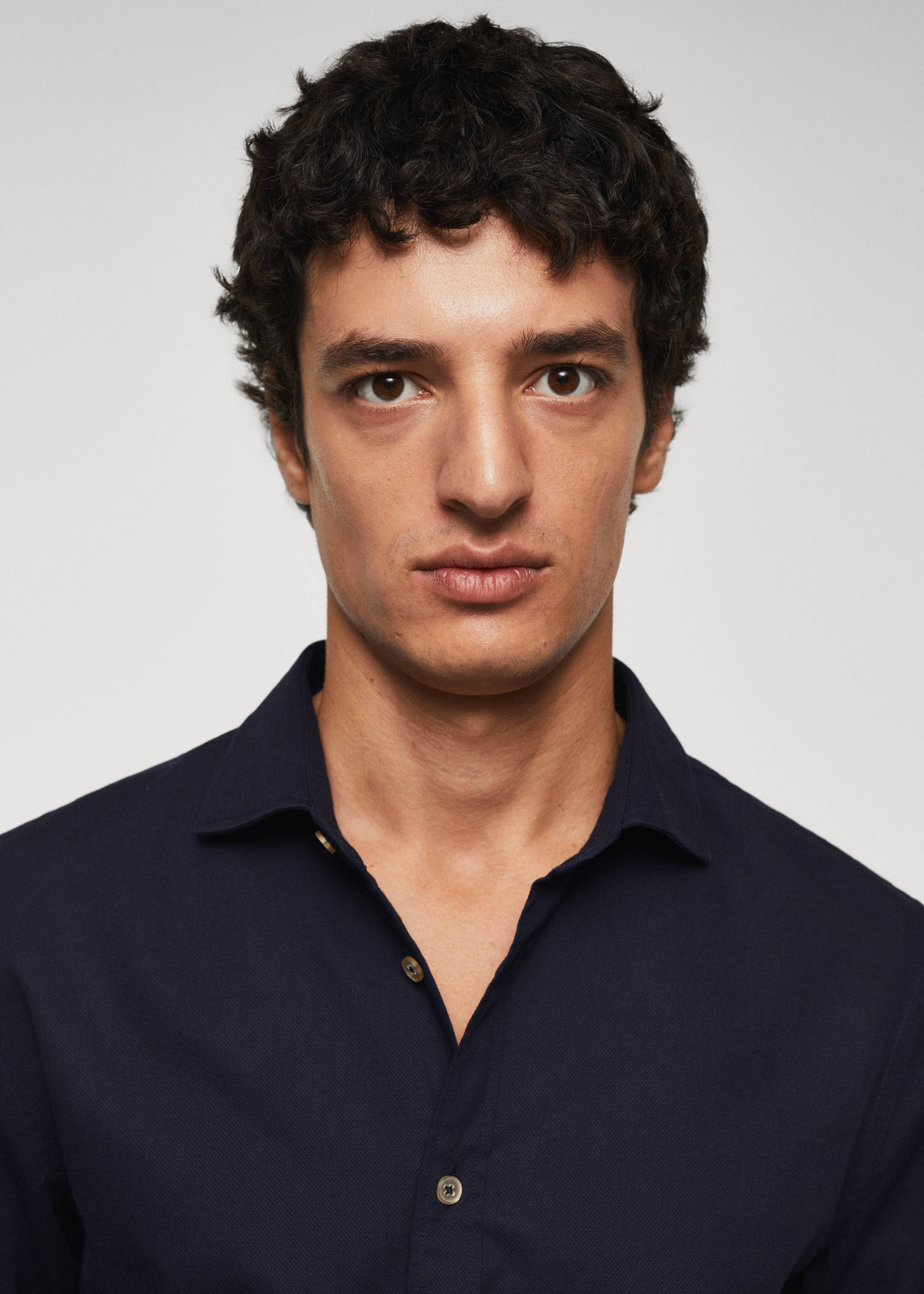 Slim-fit cotton structured shirt - Details of the article 1