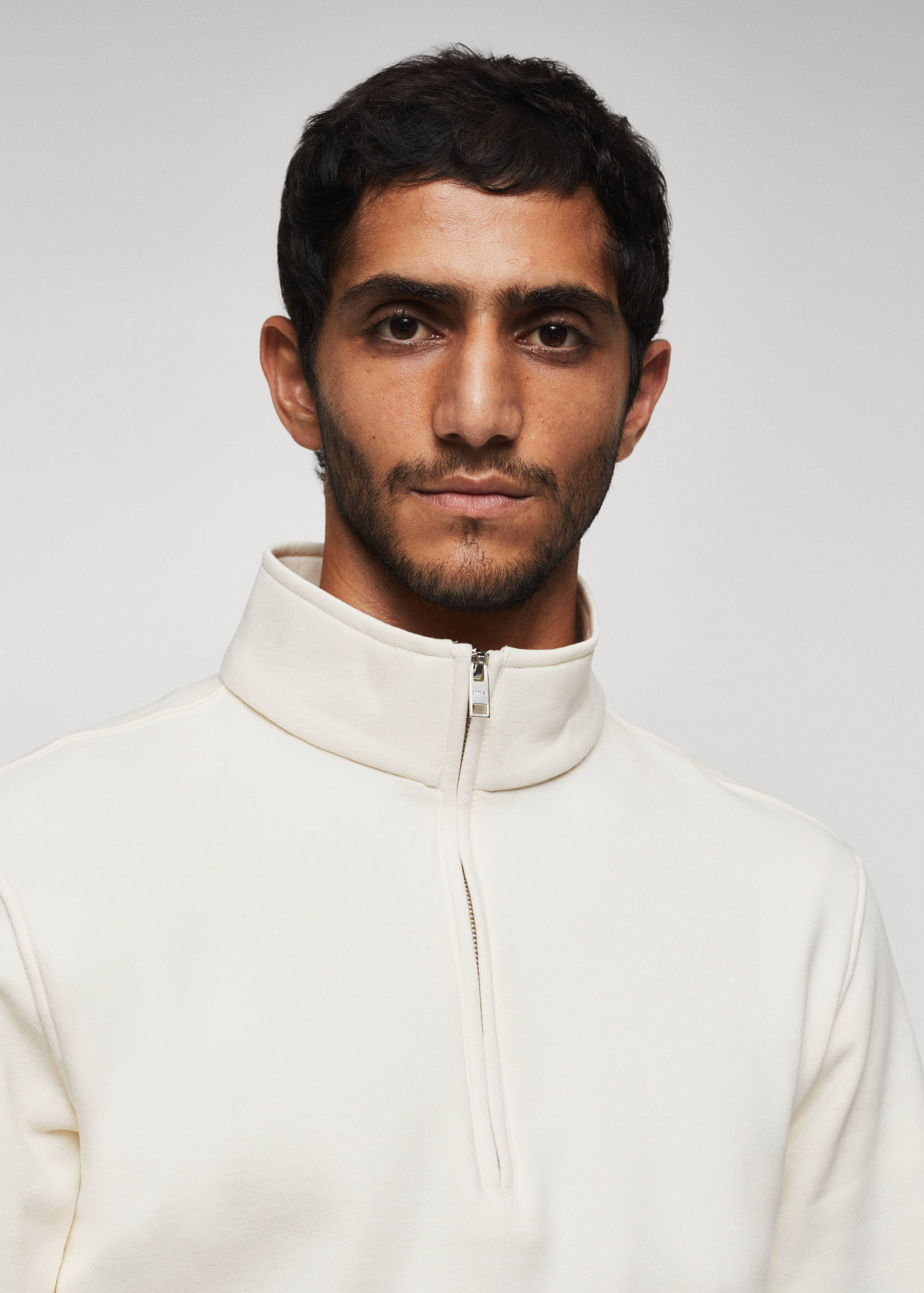 Хлопковый свитшот с воротником на молнии - Деталь изделия 1