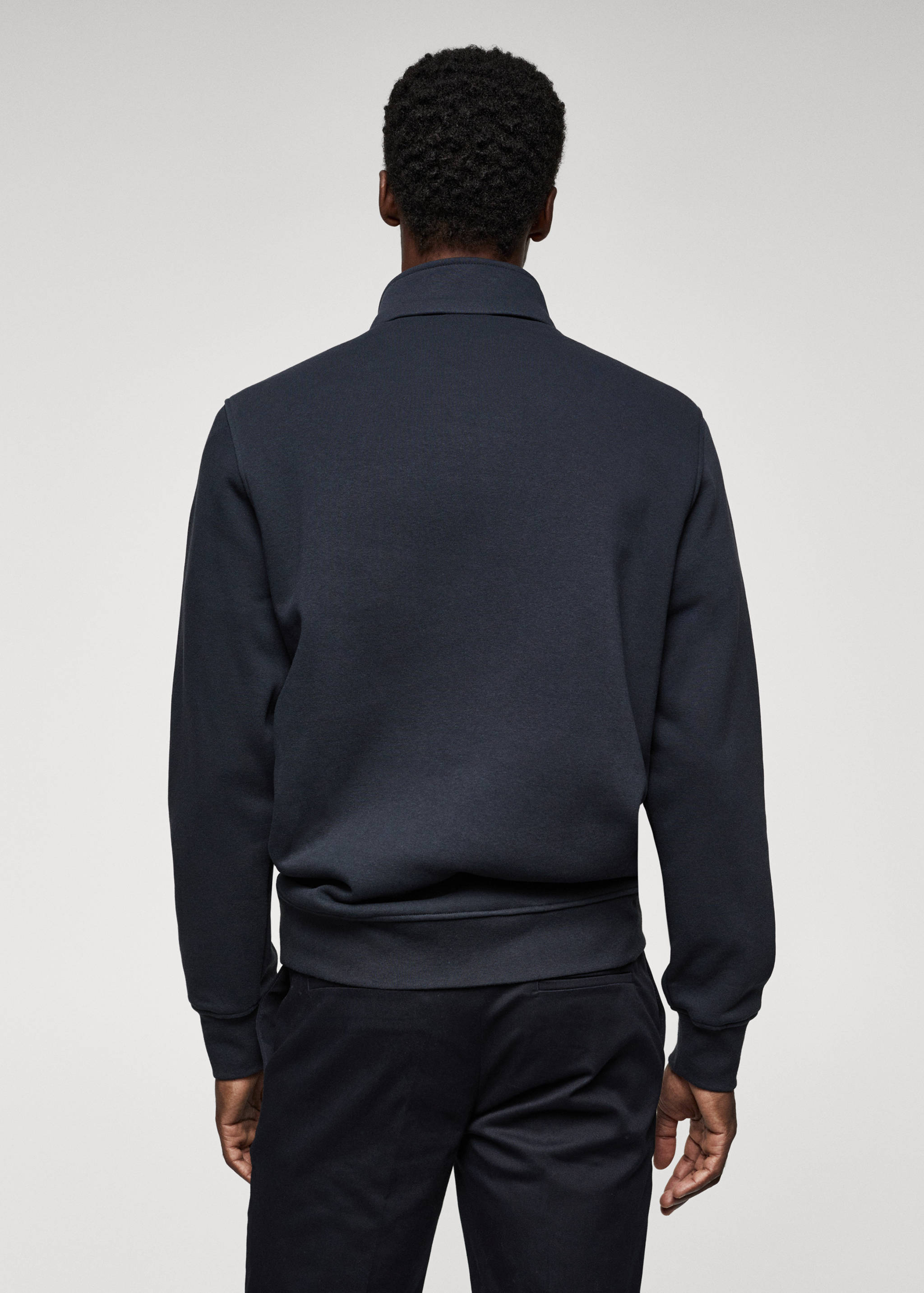 Хлопковый свитшот с воротником на молнии - Обратная сторона изделия