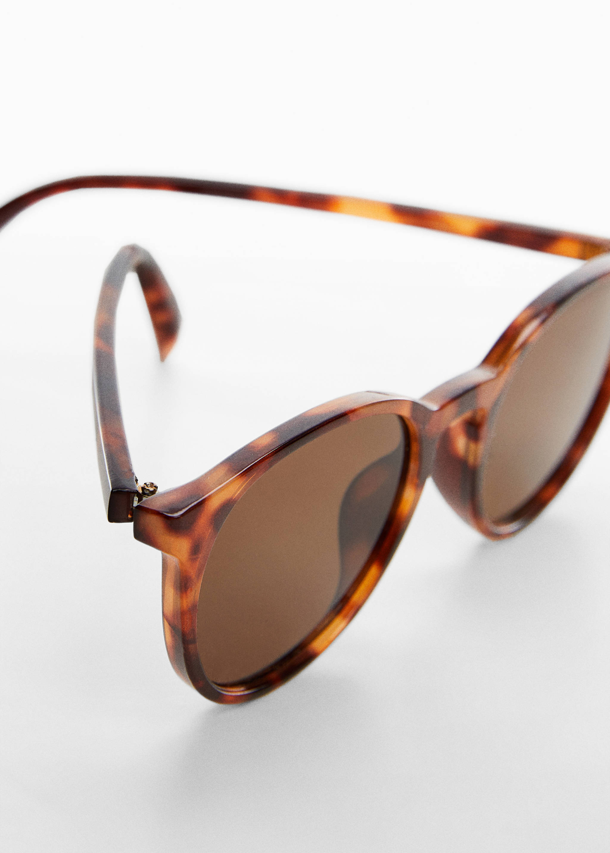 Resin frame sunglasses - Details of the article 1
