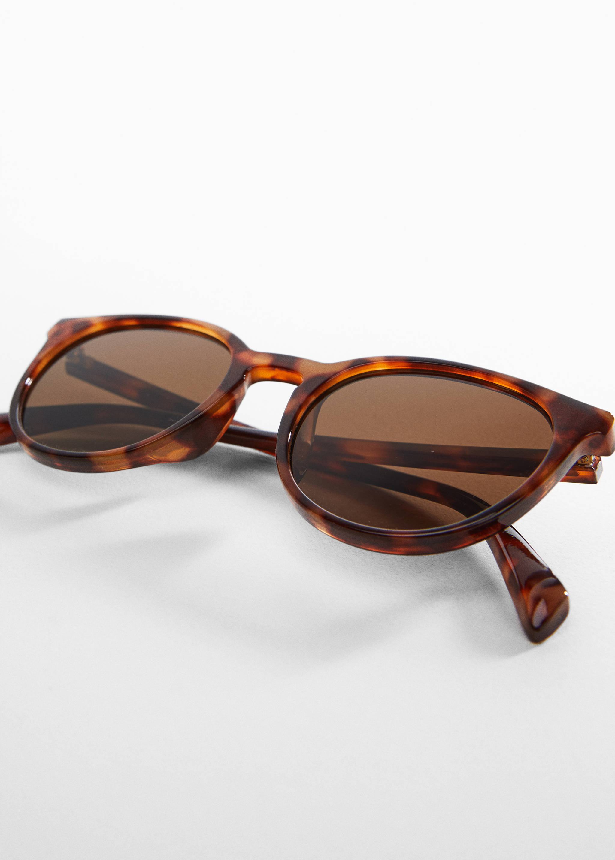 Resin frame sunglasses - Details of the article 5