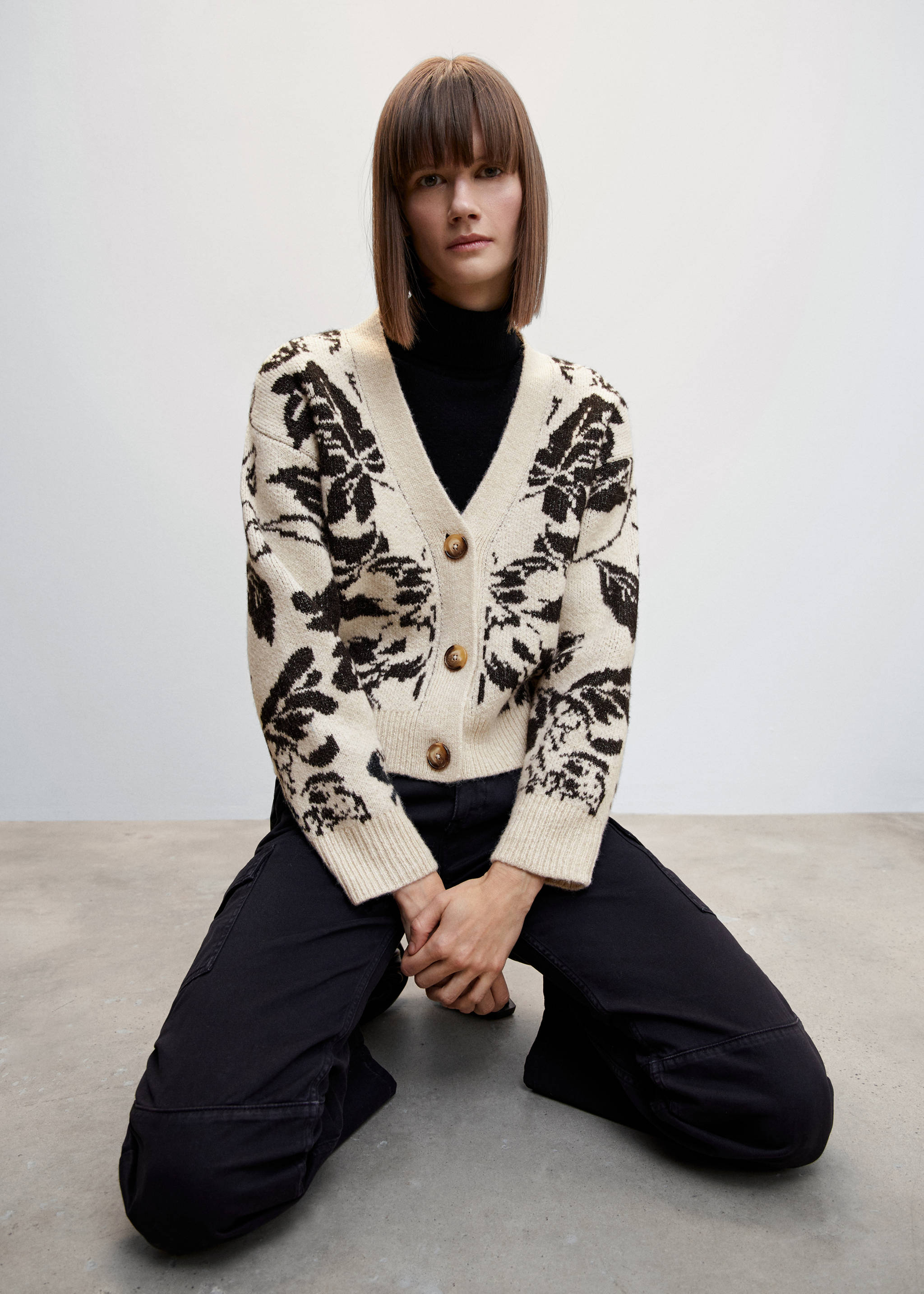 Flowers knit cardigan - Details of the article 2