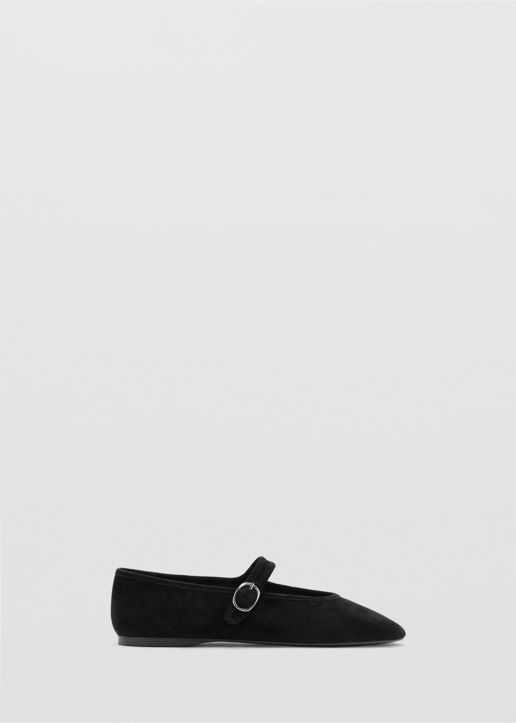 Black pointed-toe flat shoe with a thin strap and metal buckle., Black. Ref: 47041335-00.