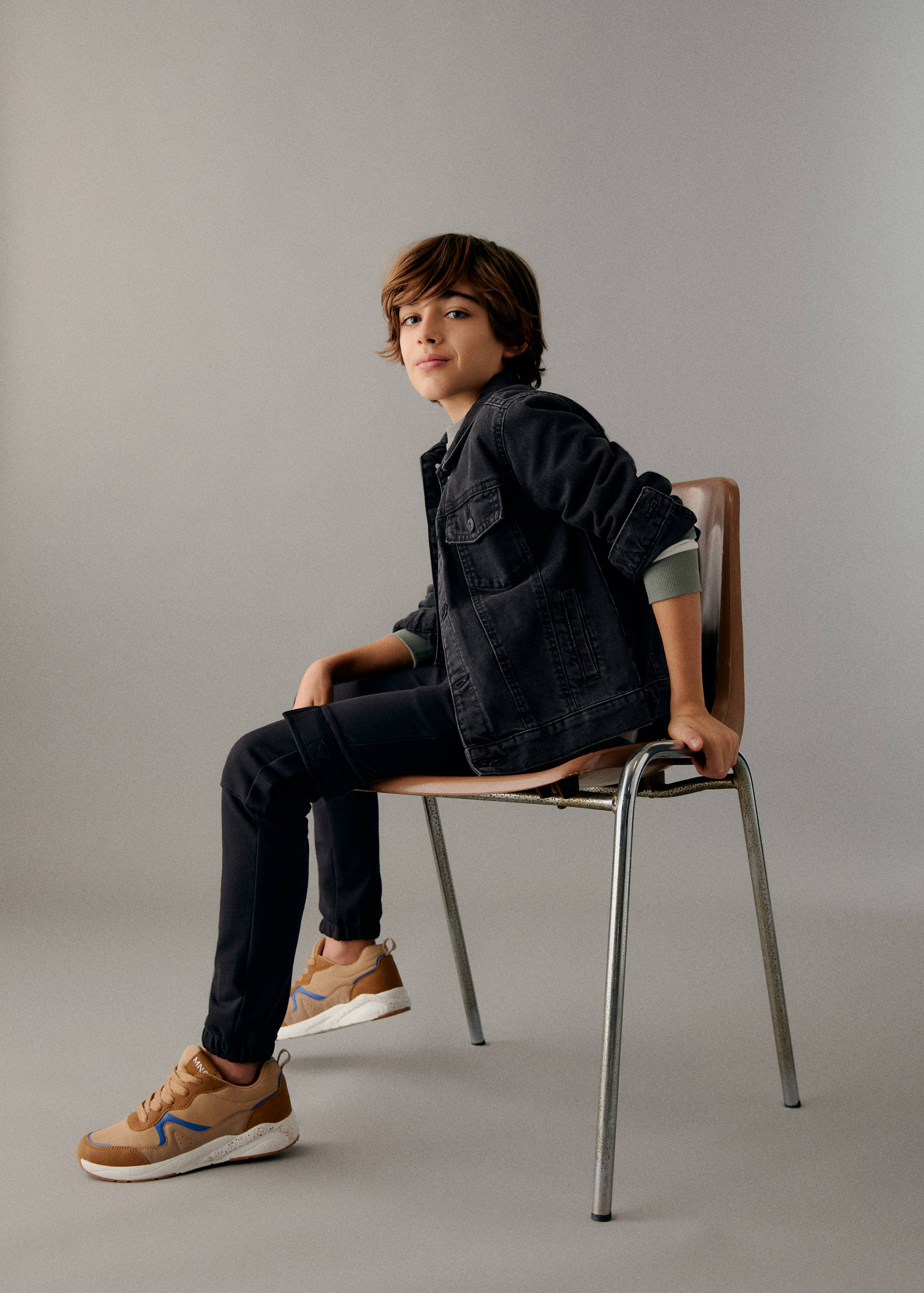 Pantalón jogger cargo - Plano medio