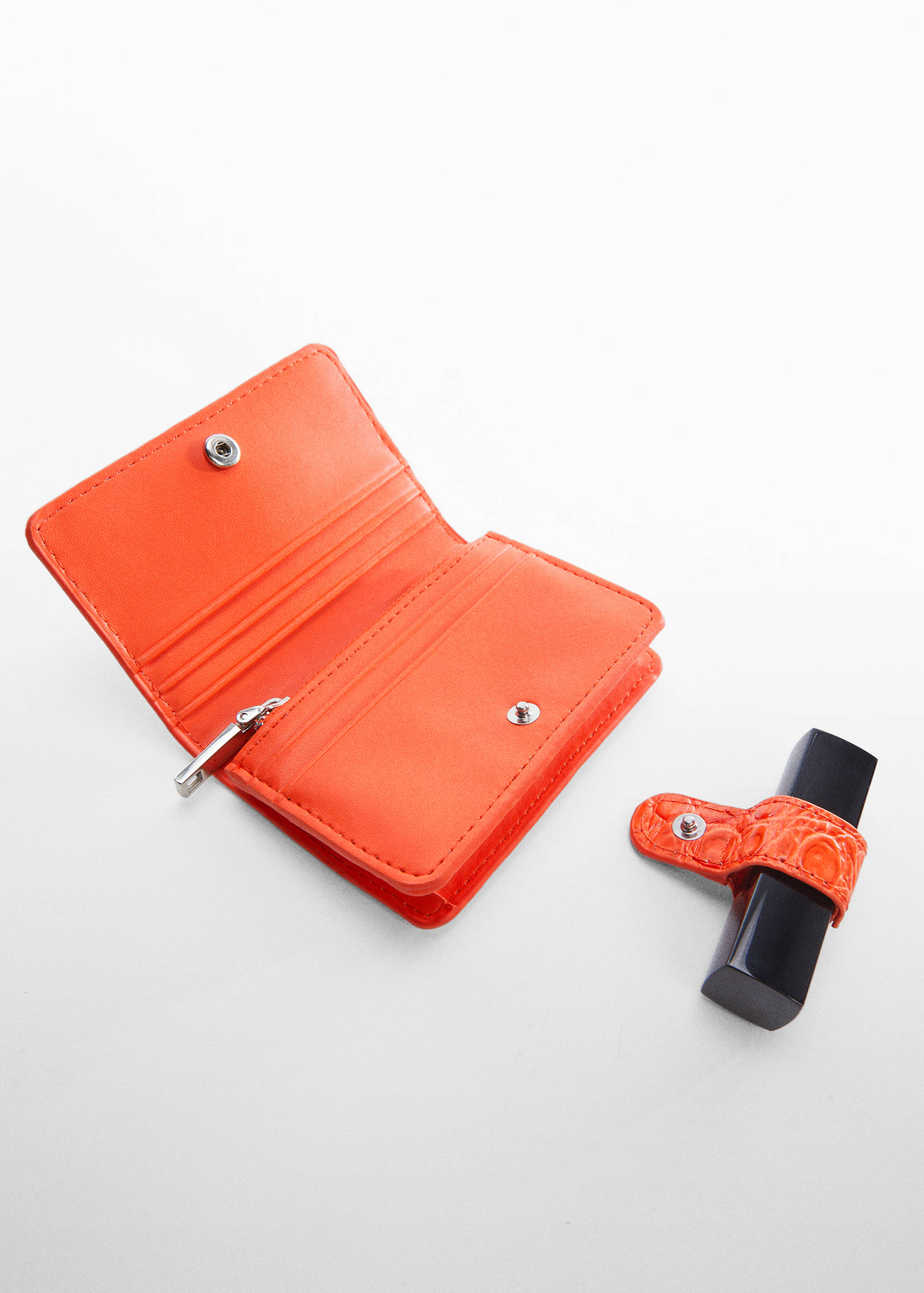 Croc-effect wallet - Details of the article 1