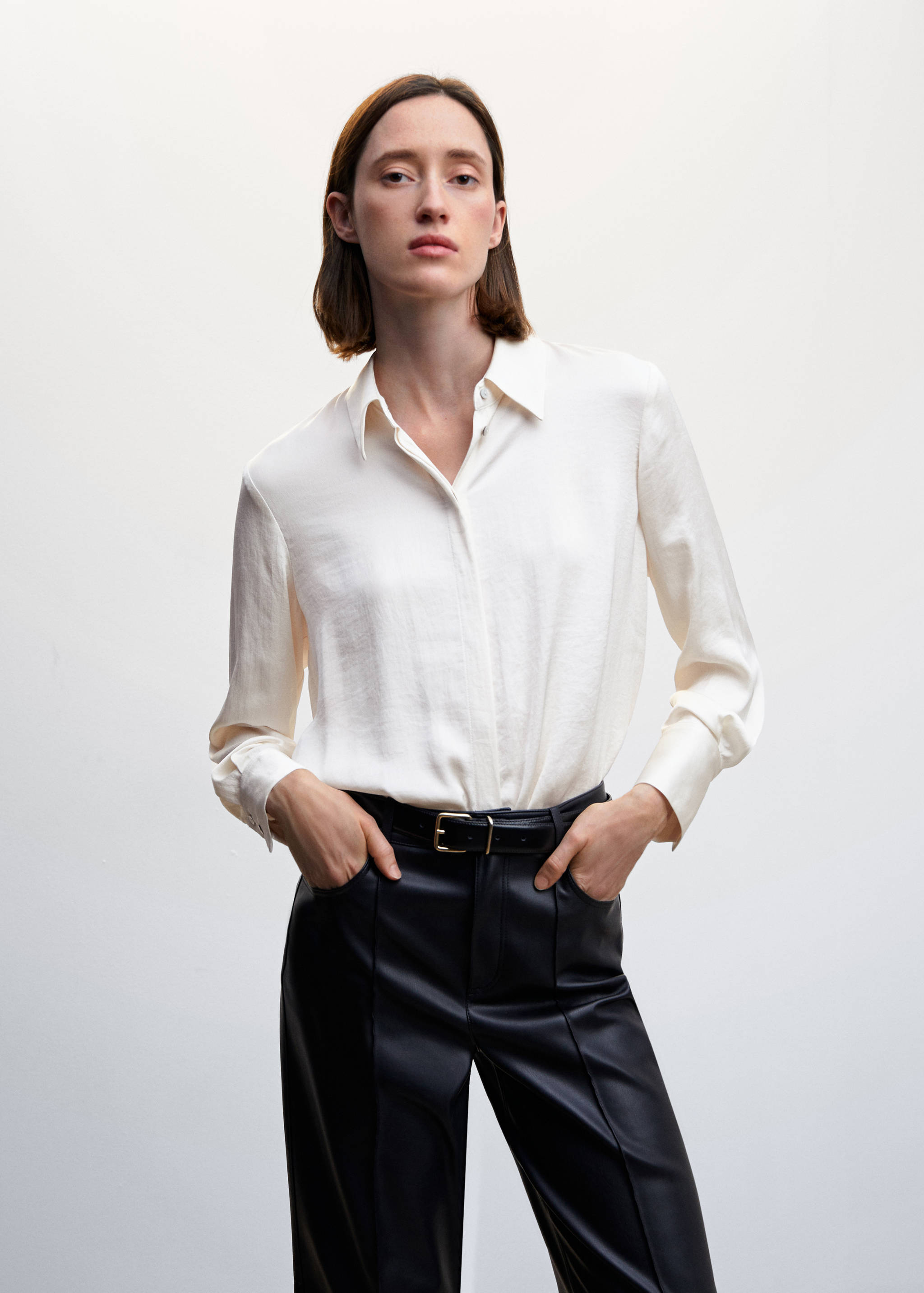 Satin finish flowy shirt - Medium plane