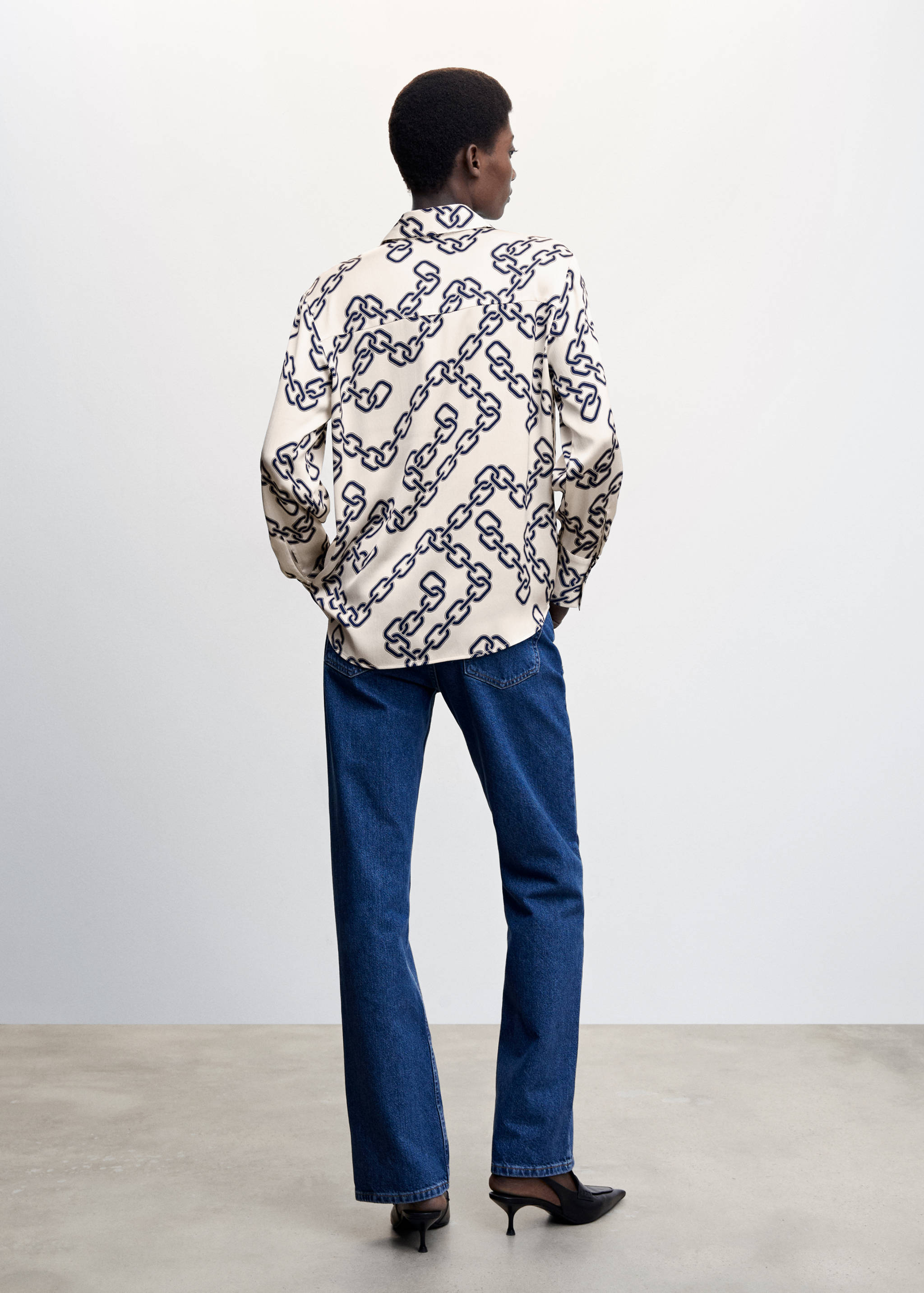 Satin finish flowy shirt - Reverse of the article