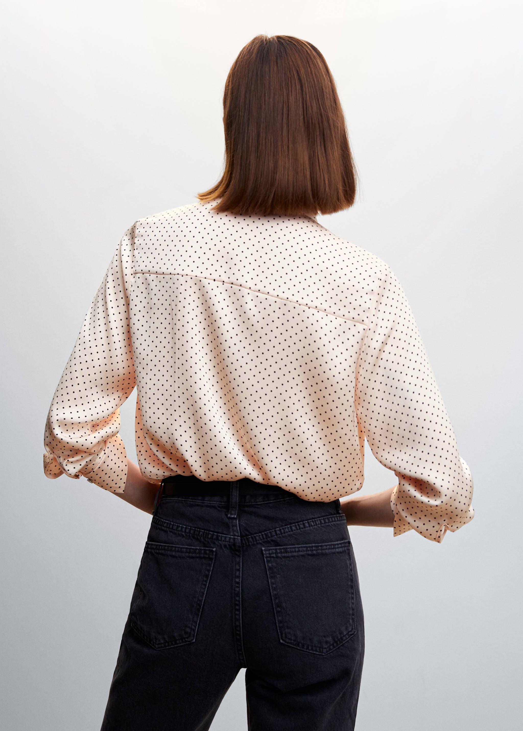 Satin finish flowy shirt - Reverse of the article
