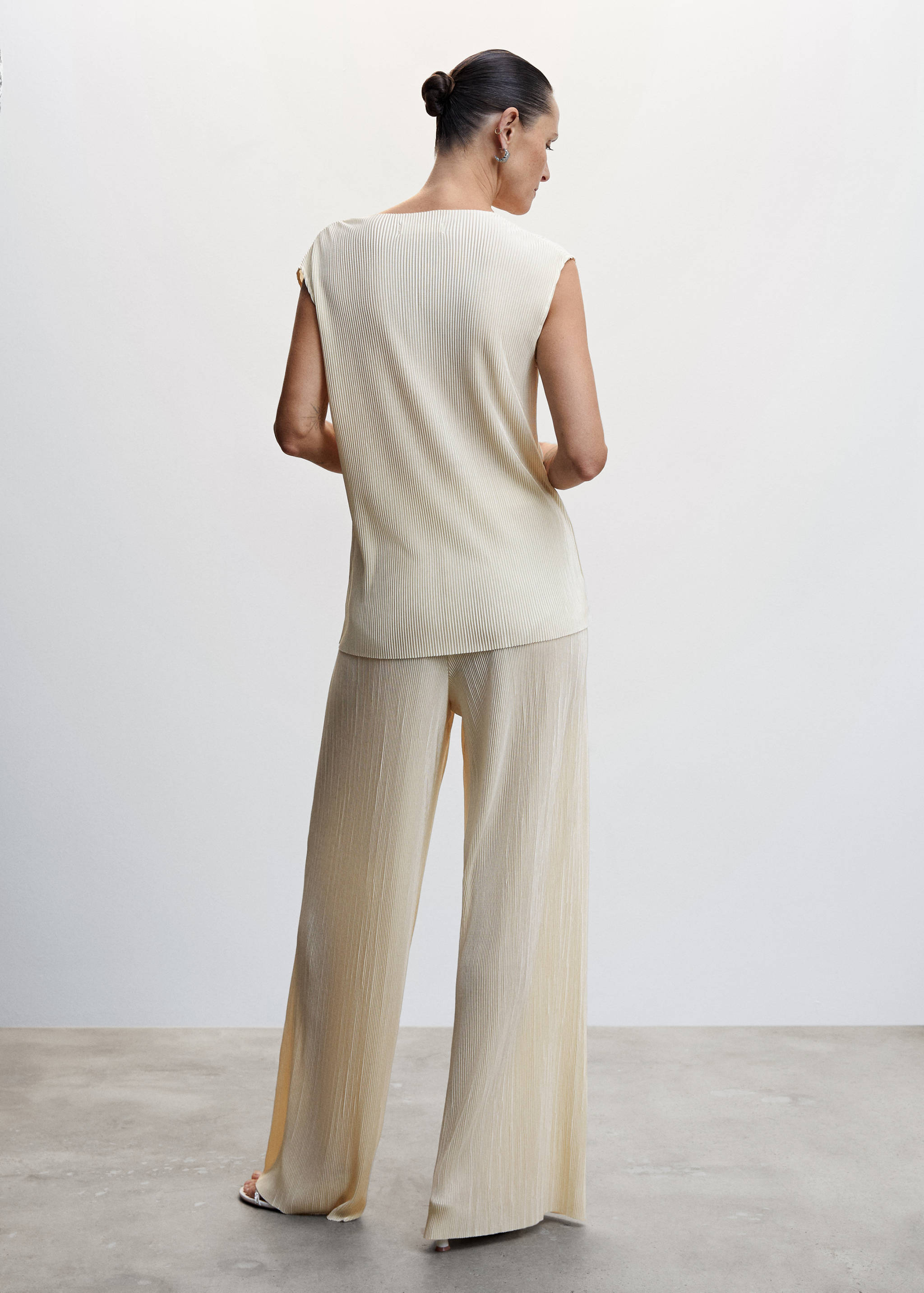 Top plissé à bretelles - Verso de l’article