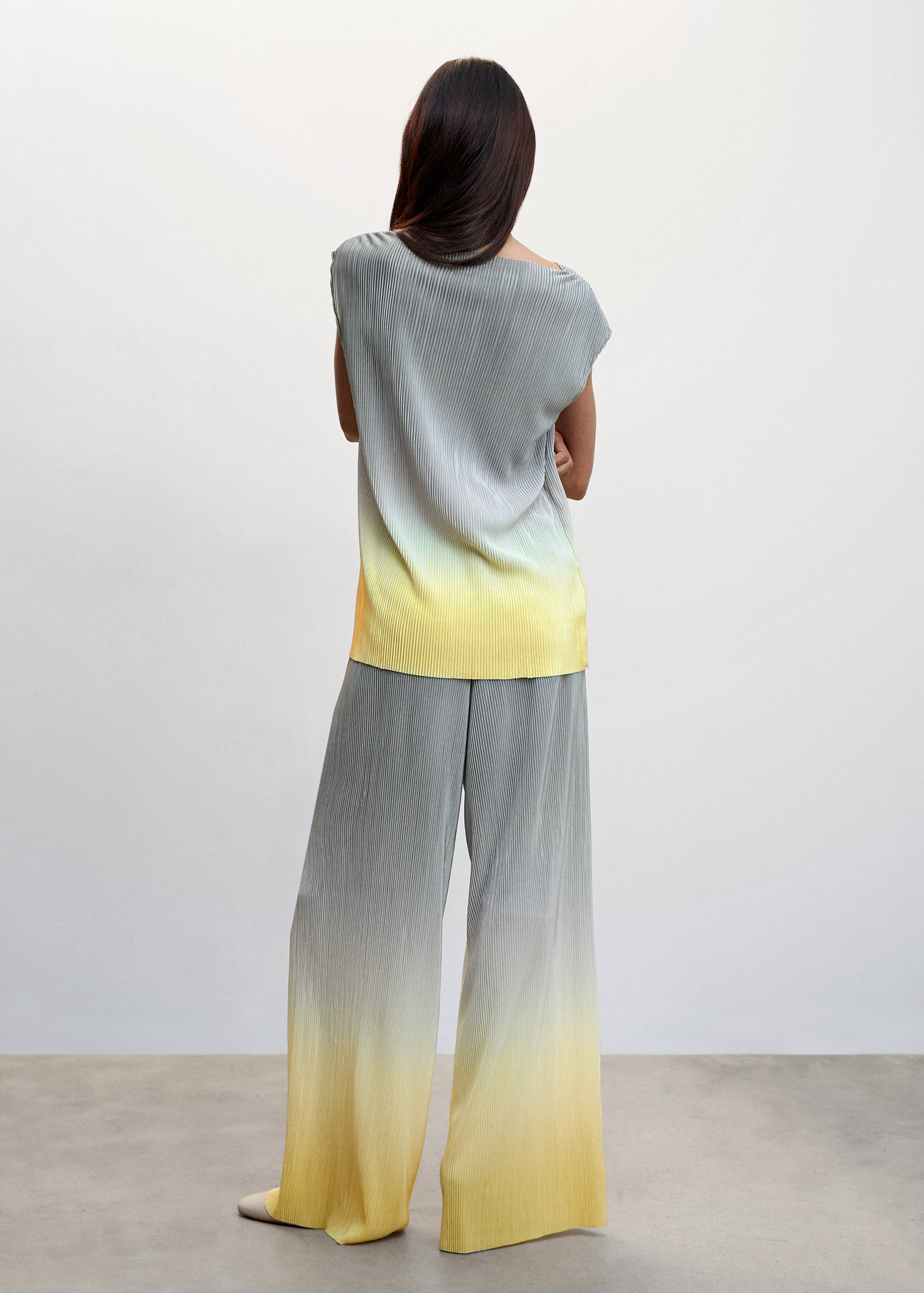 Top plissé à bretelles - Verso de l’article