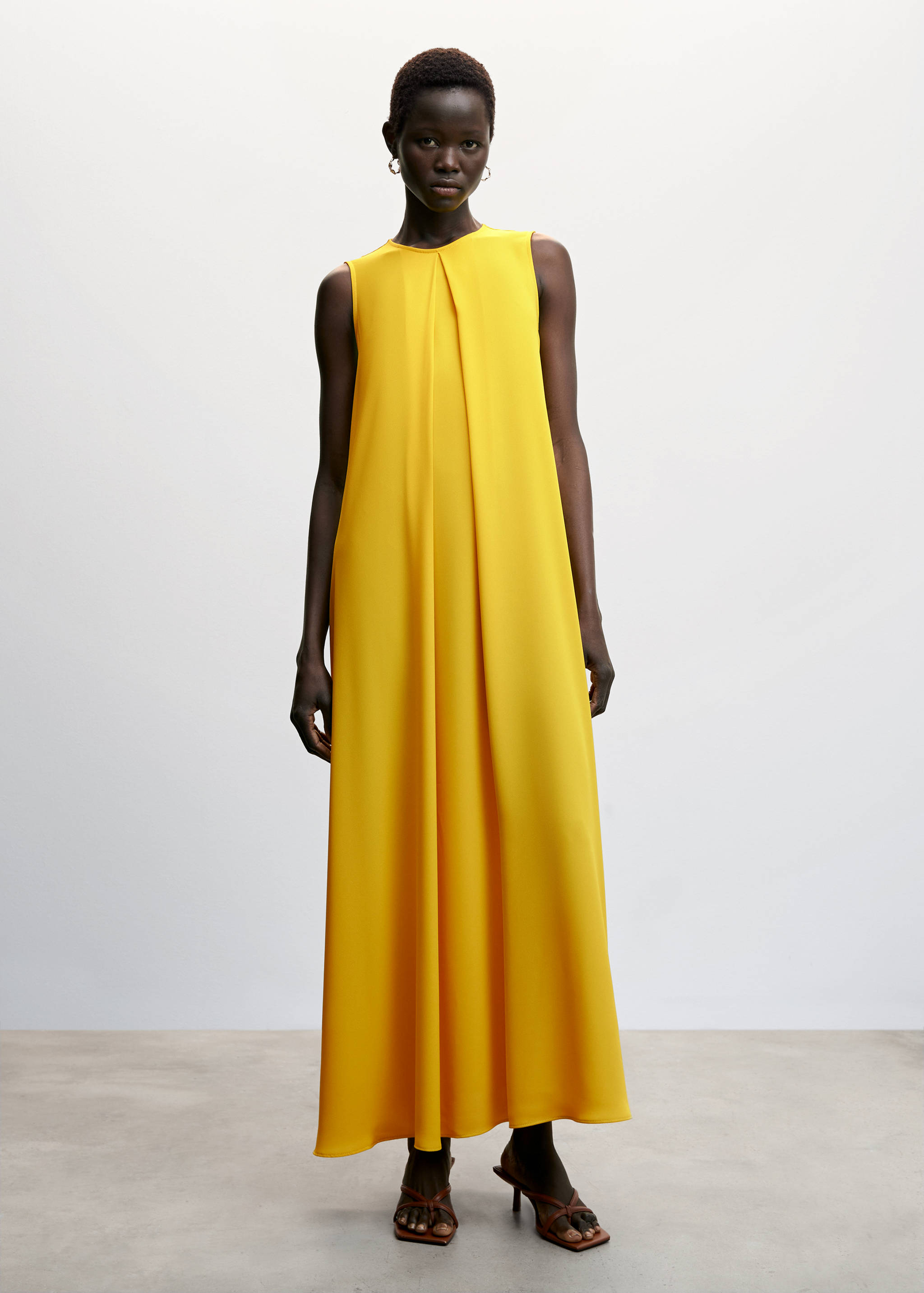 Robe avec découpe - Plan général