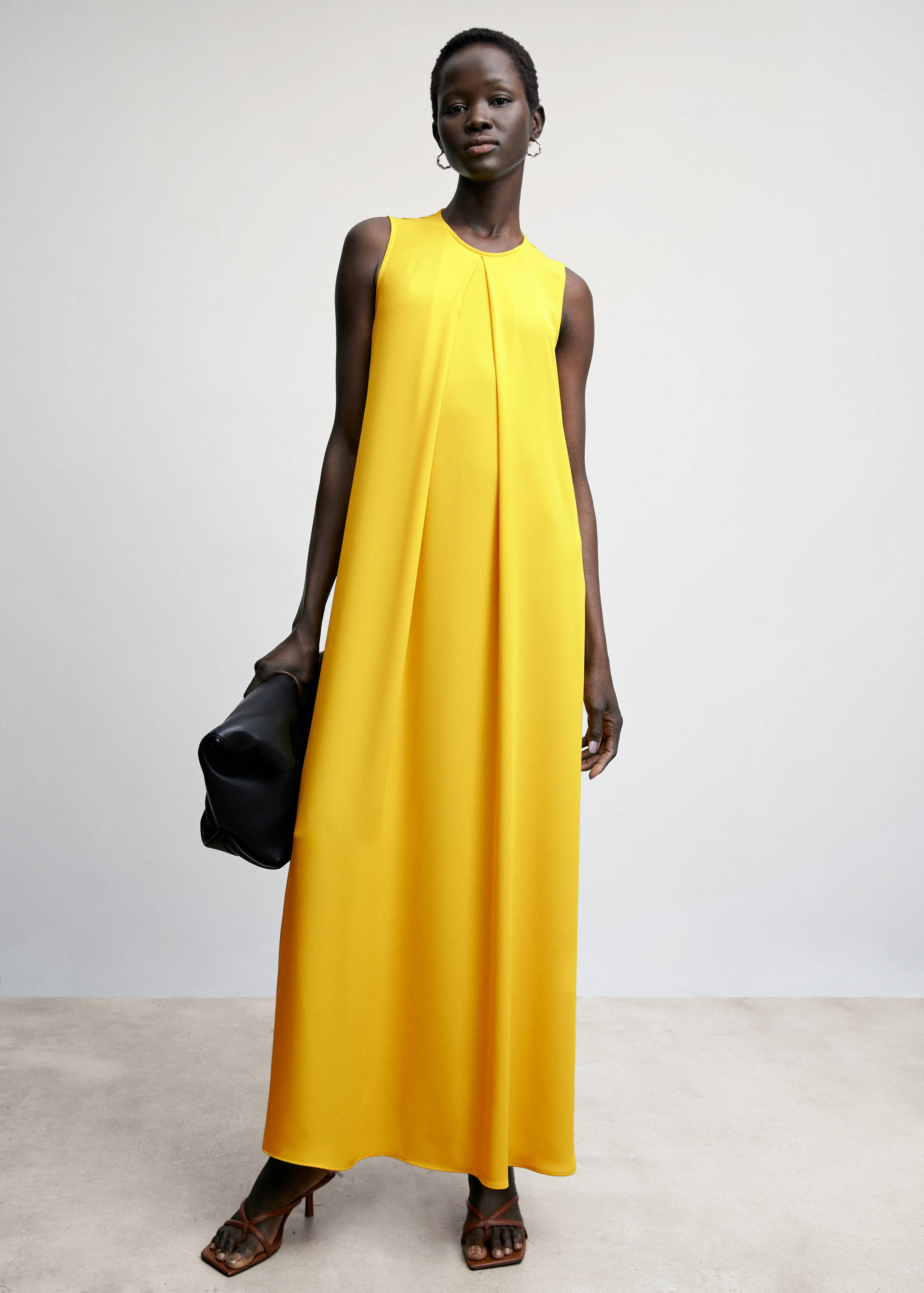 Robe avec découpe - Détail de l'article 1