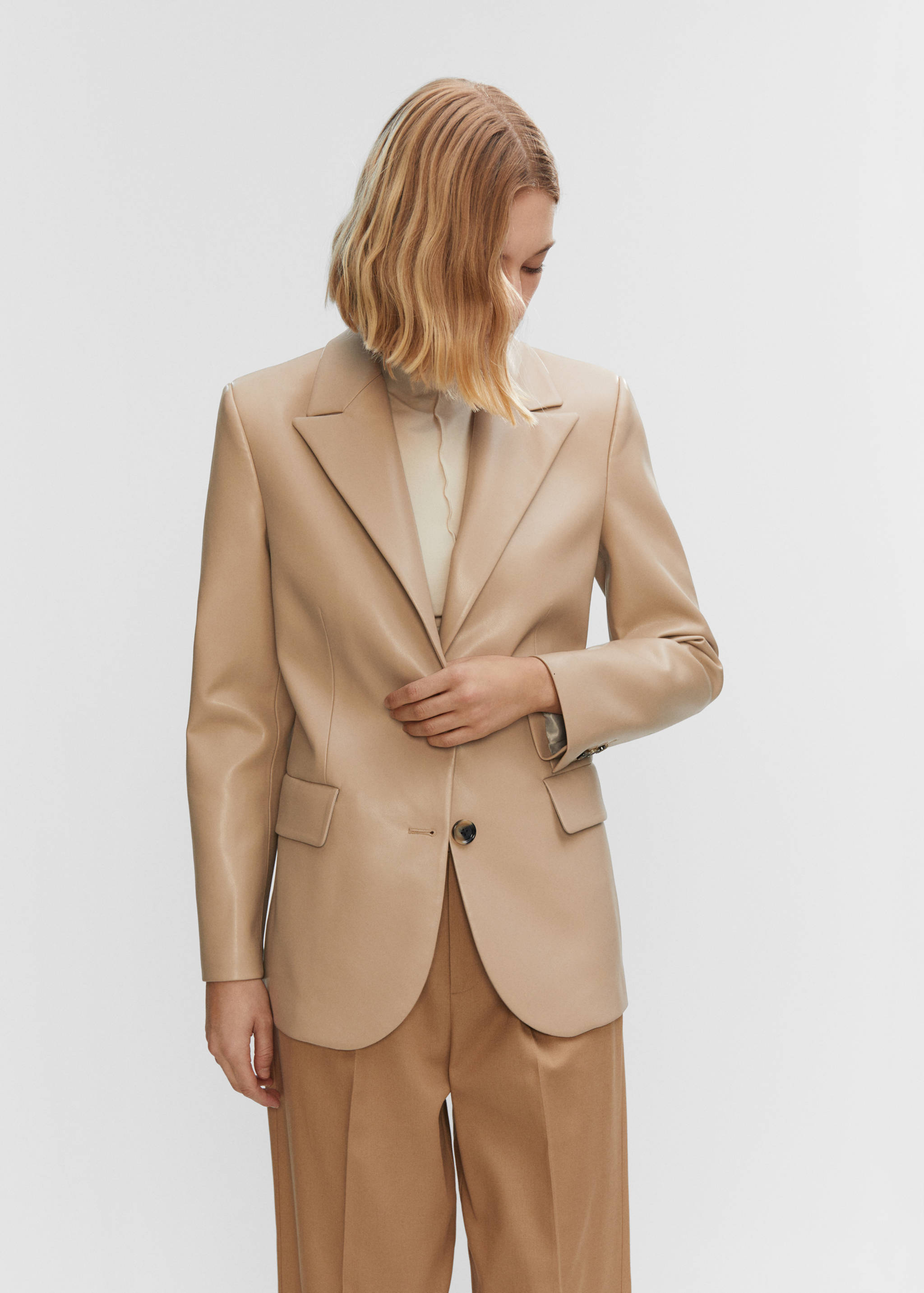 Americana efecto piel - Plano medio