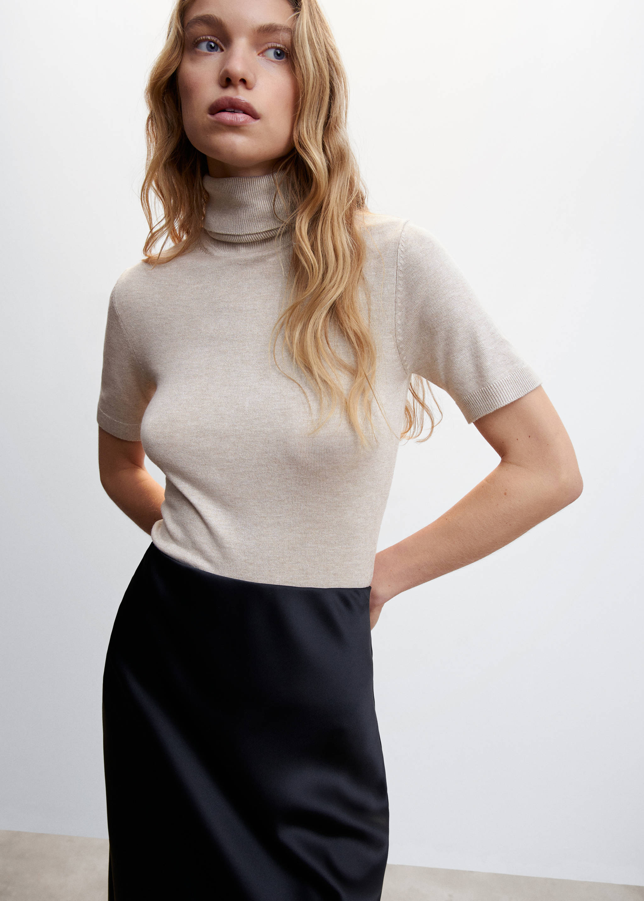 Turtleneck knitted sweater - Medium plane