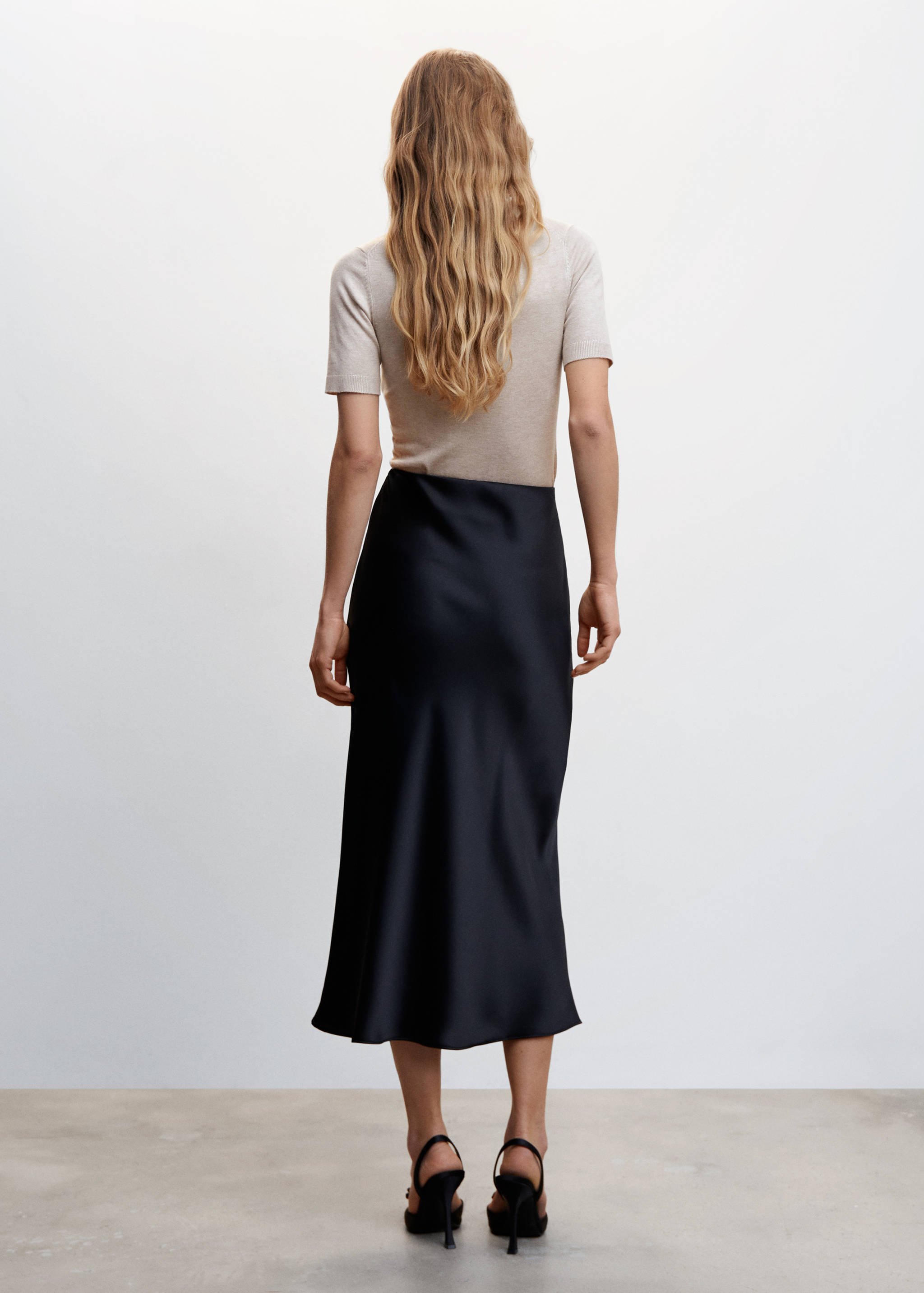 Turtleneck knitted sweater - Reverse of the article