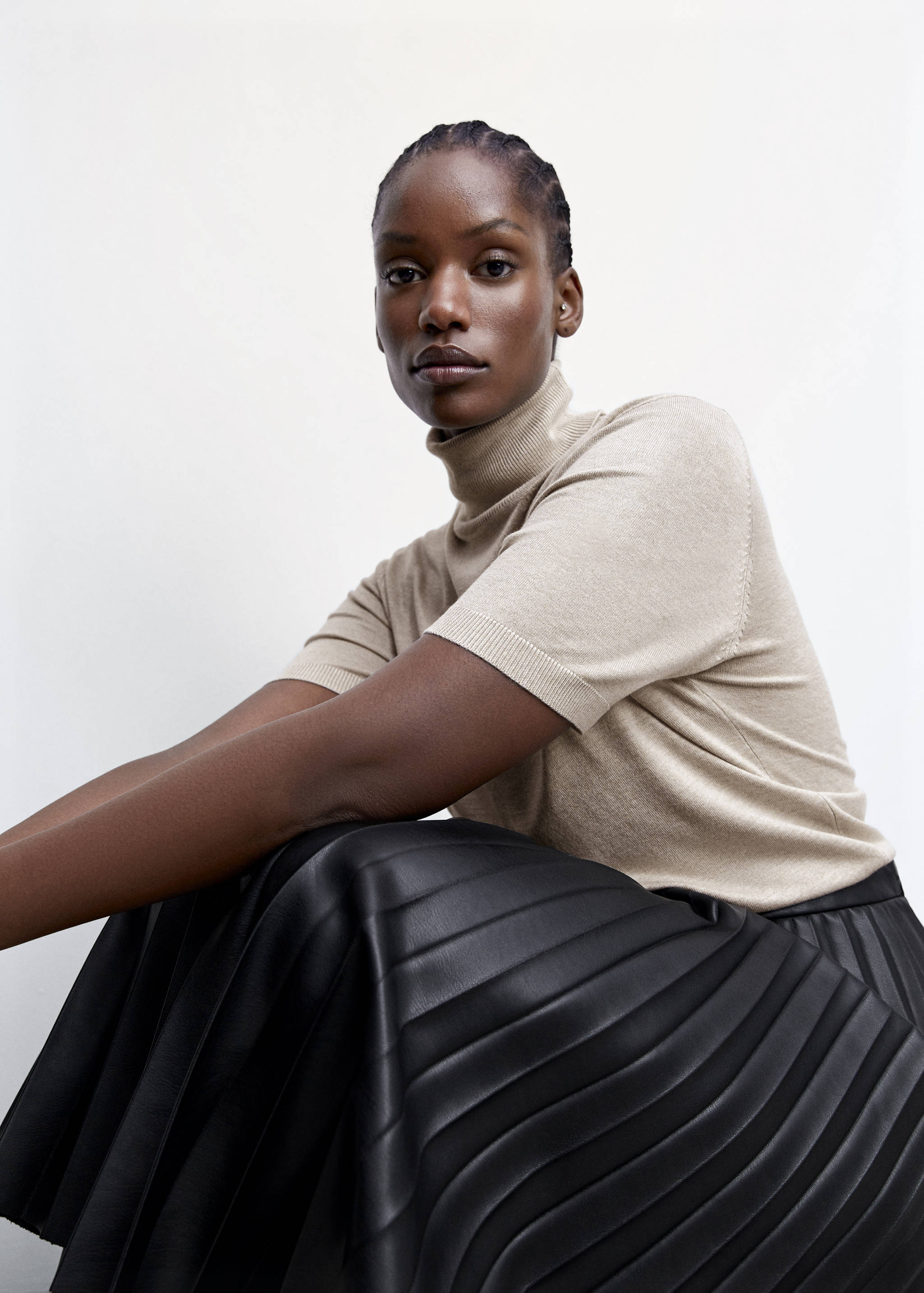 Turtleneck knitted sweater - Details of the article 4