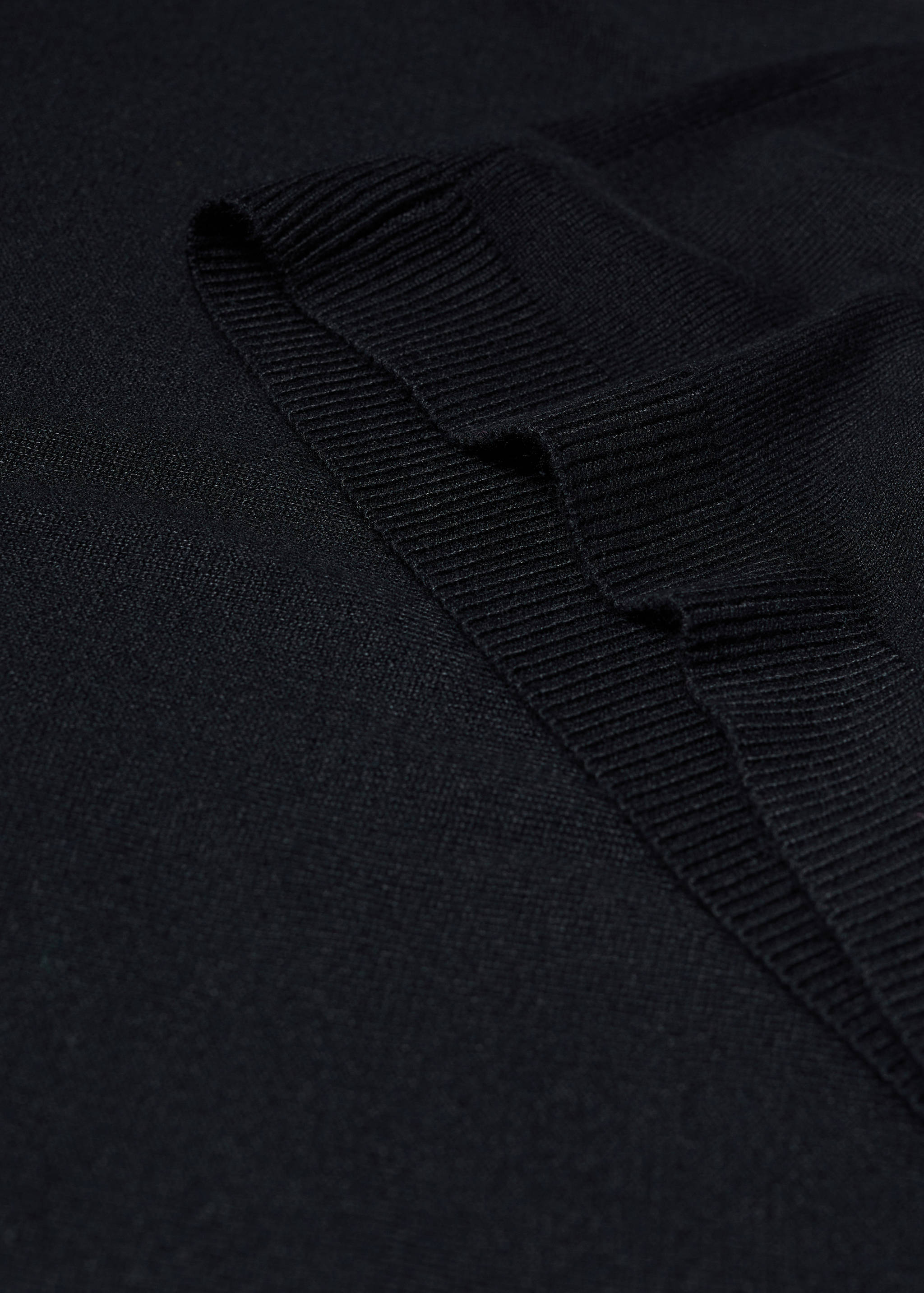 Turtleneck knitted sweater - Details of the article 8