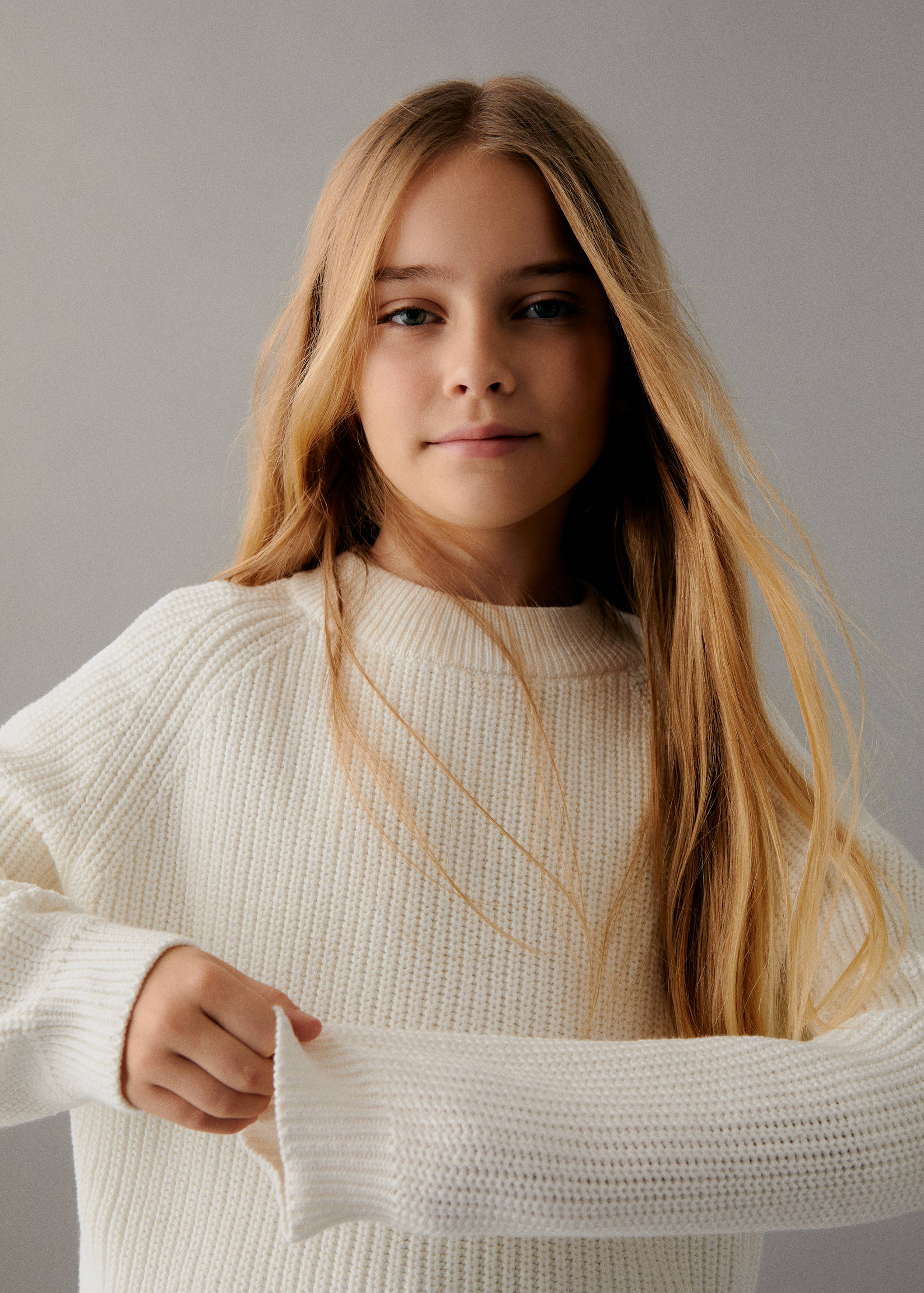 Knitted braided sweater - Details of the article 1