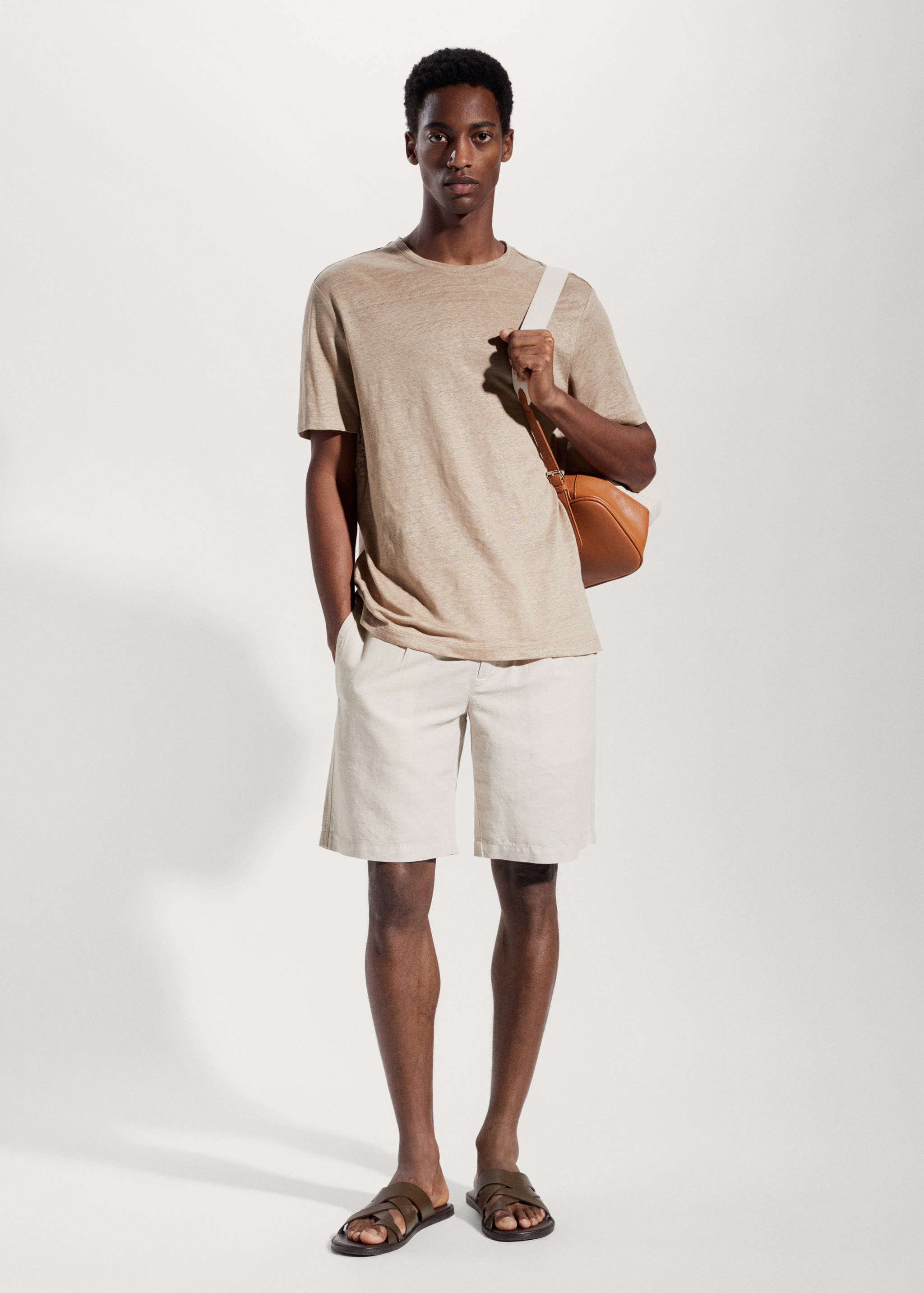 Drawstring linen Bermuda shorts - General plane