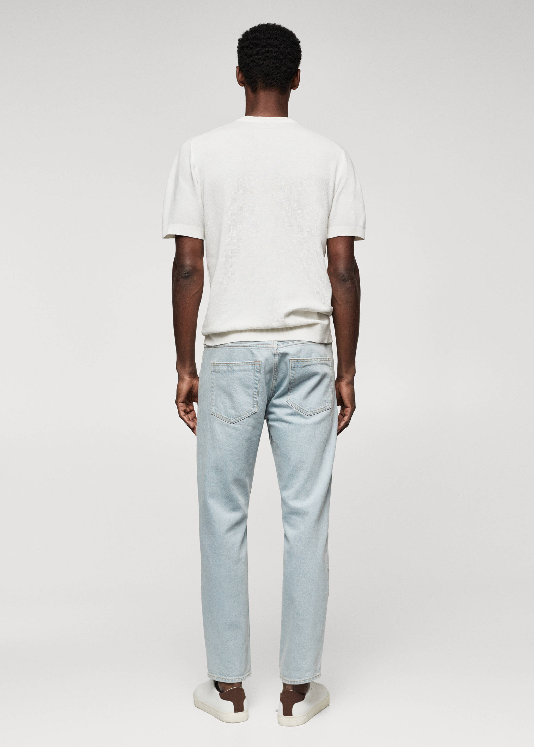 Трикотажная футболка из хлопка - Обратная сторона изделия