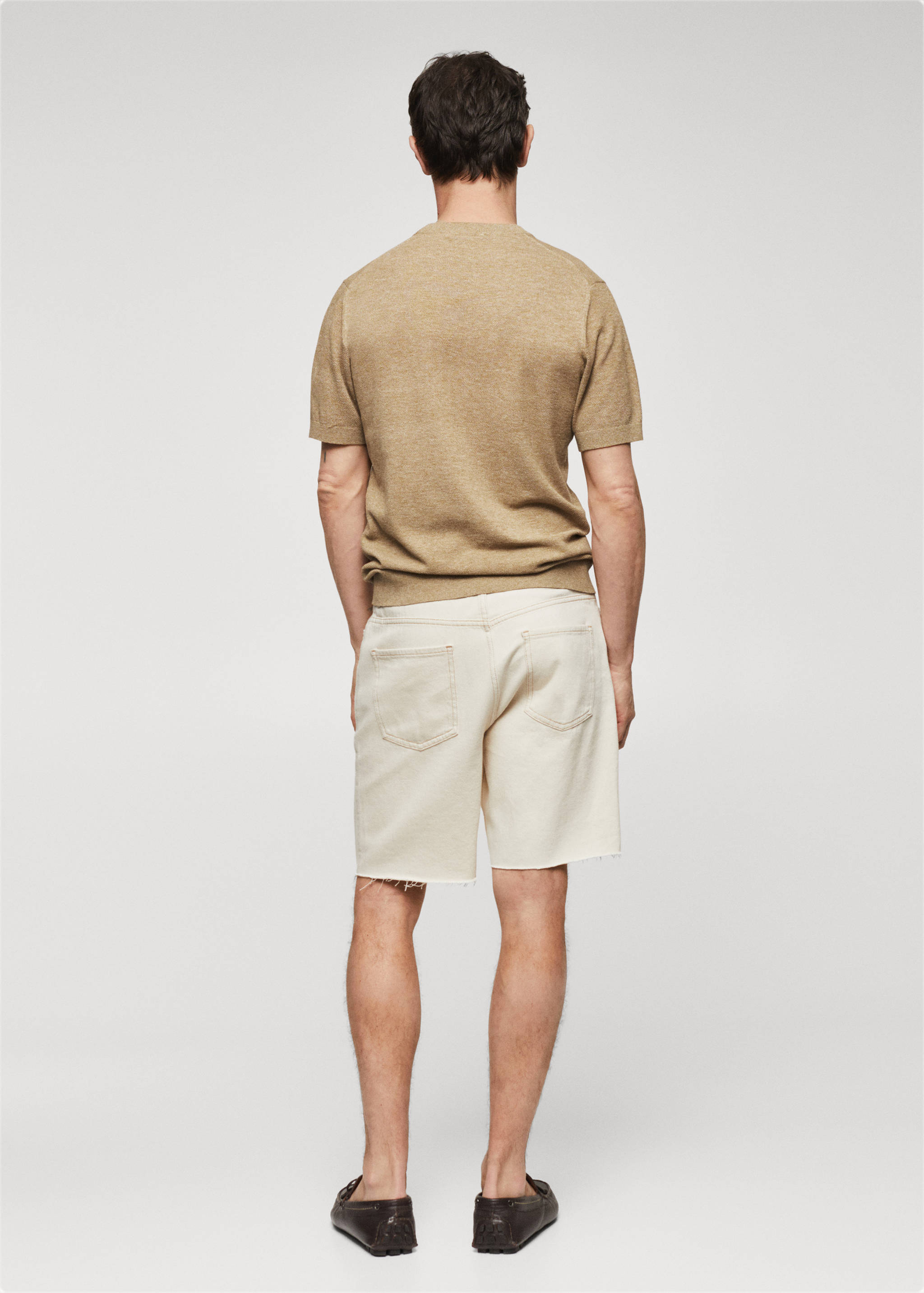 Трикотажная футболка из хлопка - Обратная сторона изделия