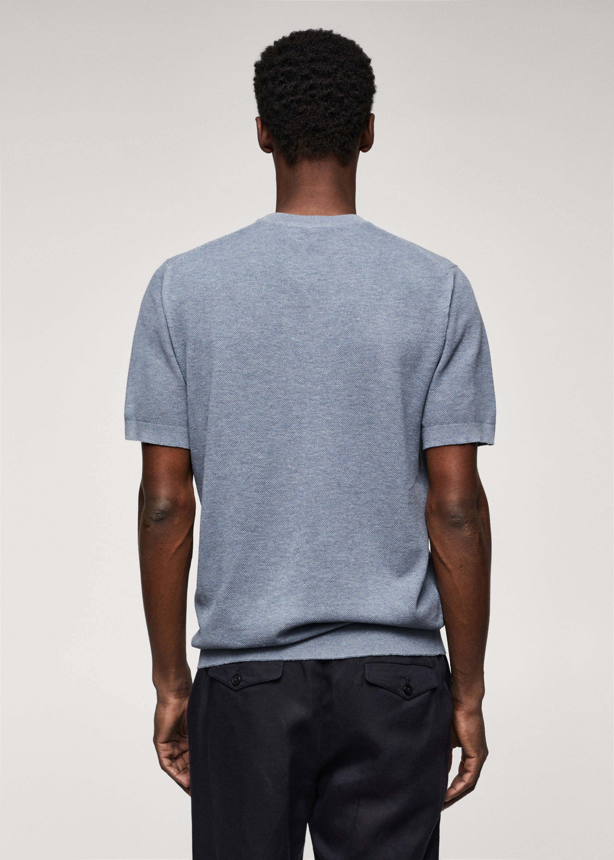 Трикотажная футболка из хлопка - Обратная сторона изделия