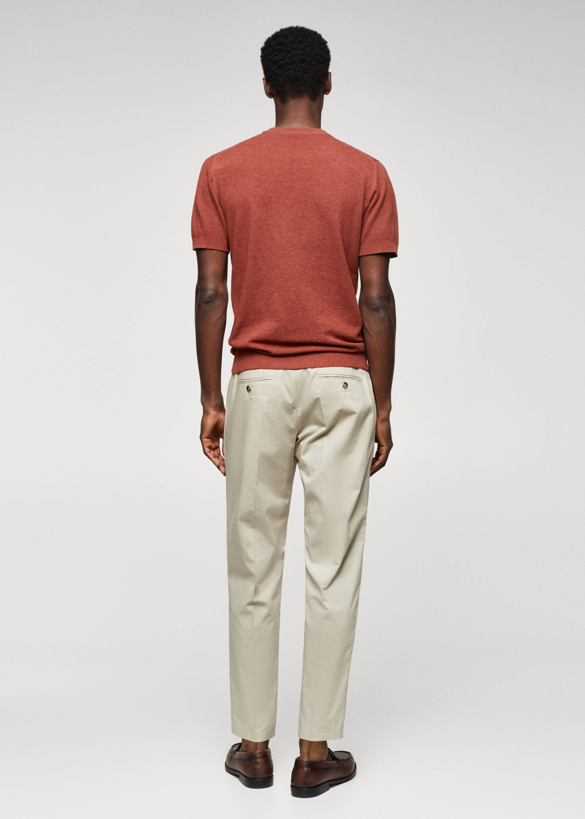 Трикотажная футболка из хлопка - Обратная сторона изделия