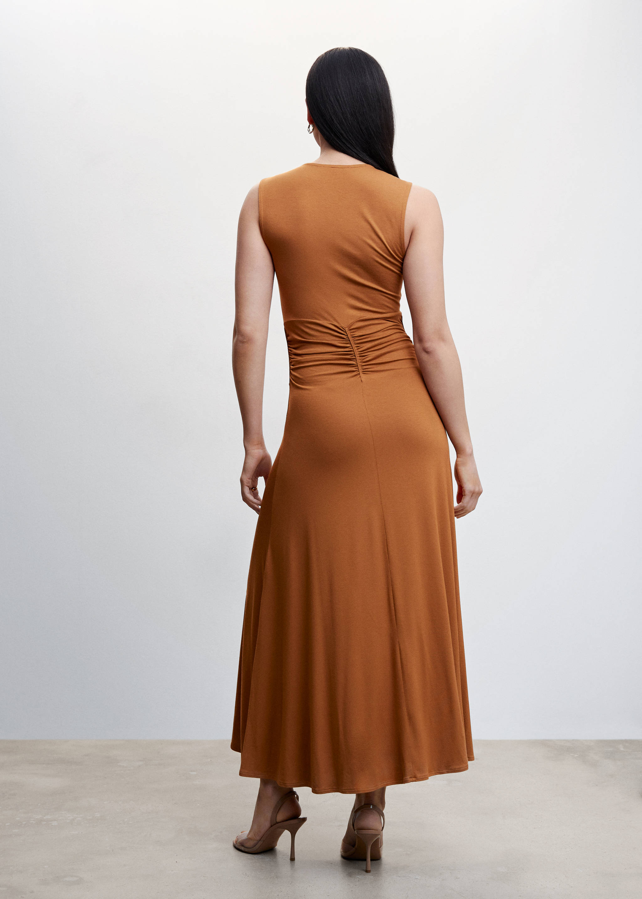 Robe taille froncée - Verso de l’article