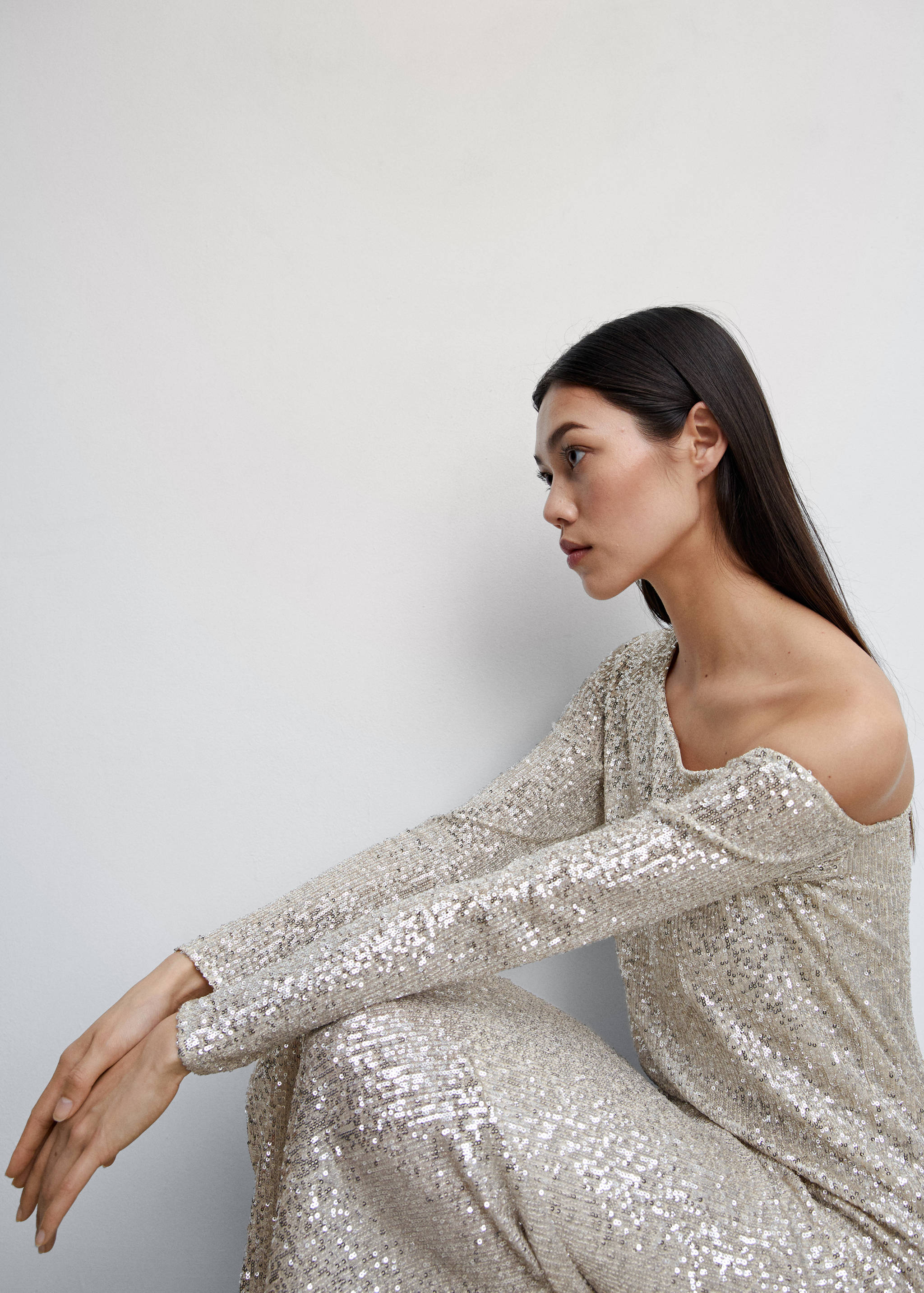 Asymmetric sequin dress - Details of the article 2