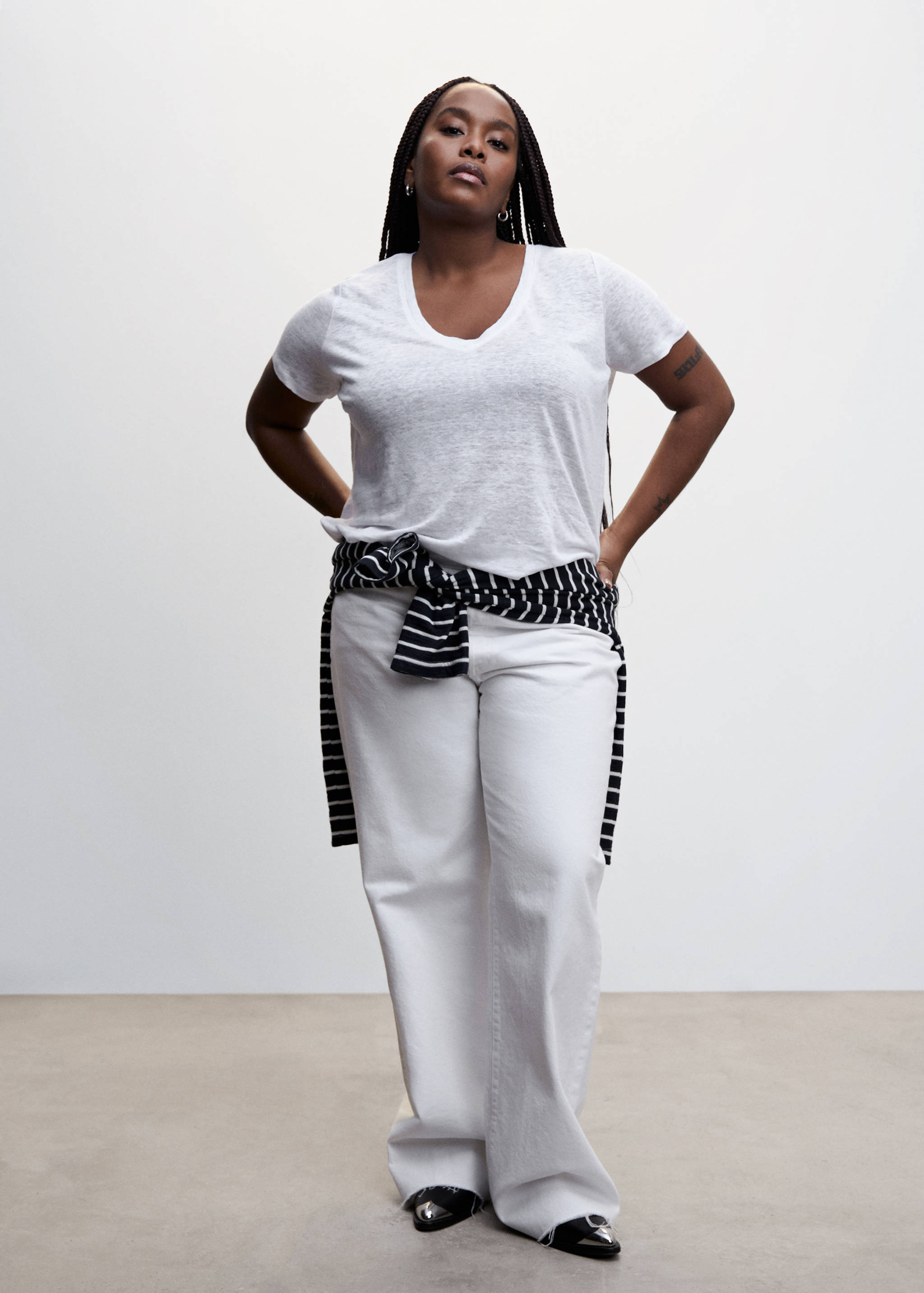 T-shirt lin col V - Détail de l'article 3