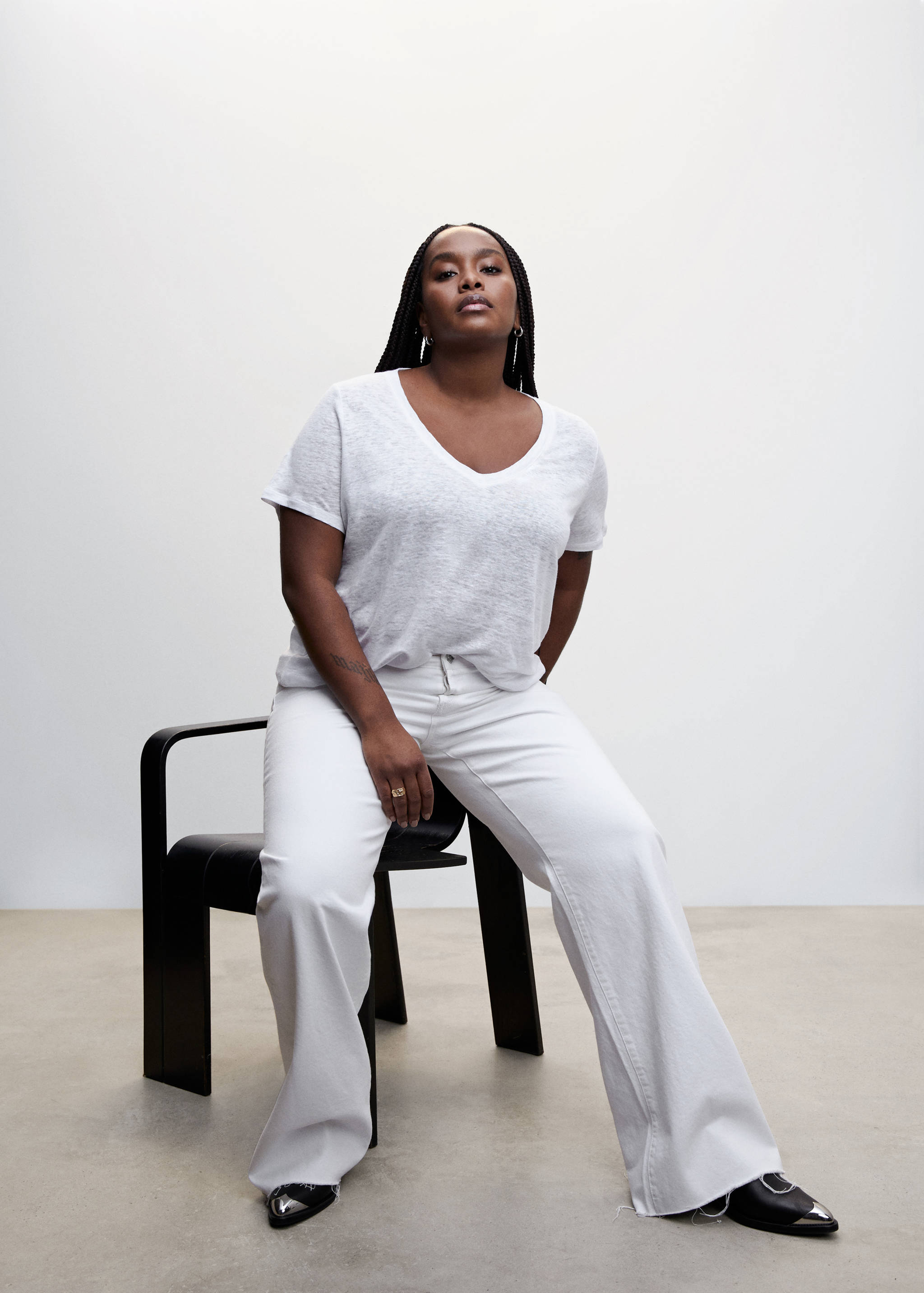 T-shirt lin col V - Détail de l'article 5