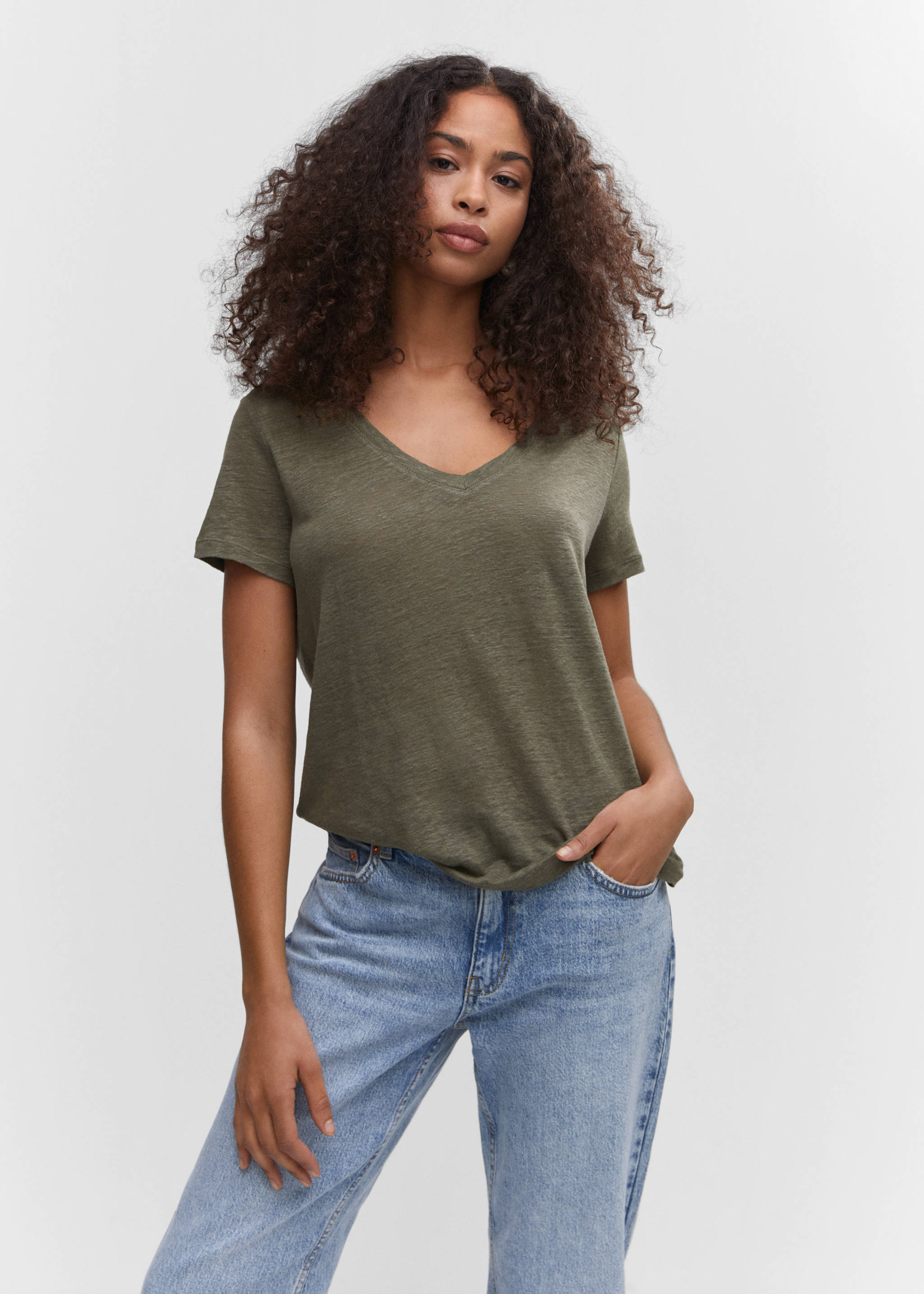 T-shirt lin col V - Plan moyen