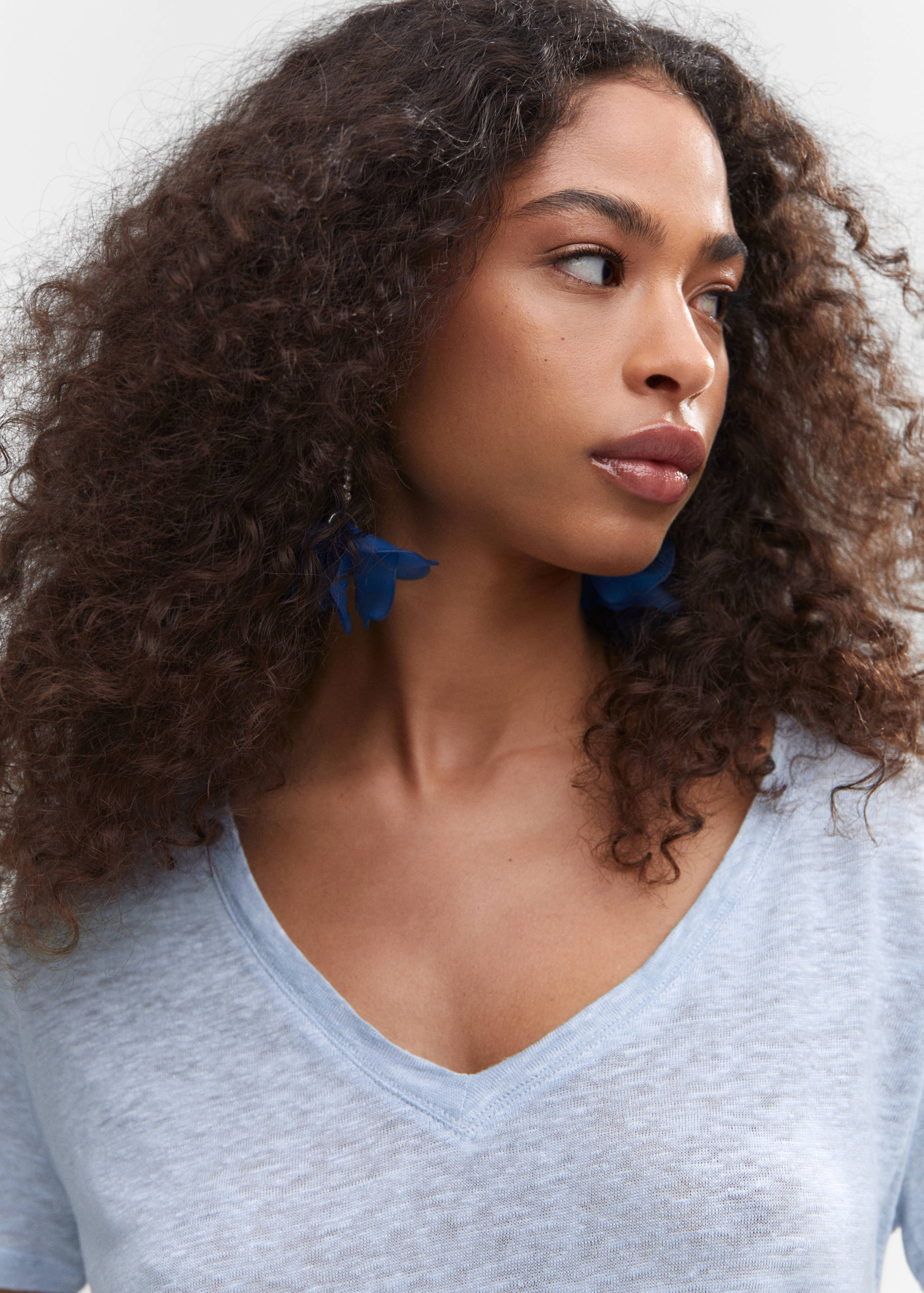 T-shirt lin col V - Détail de l'article 1