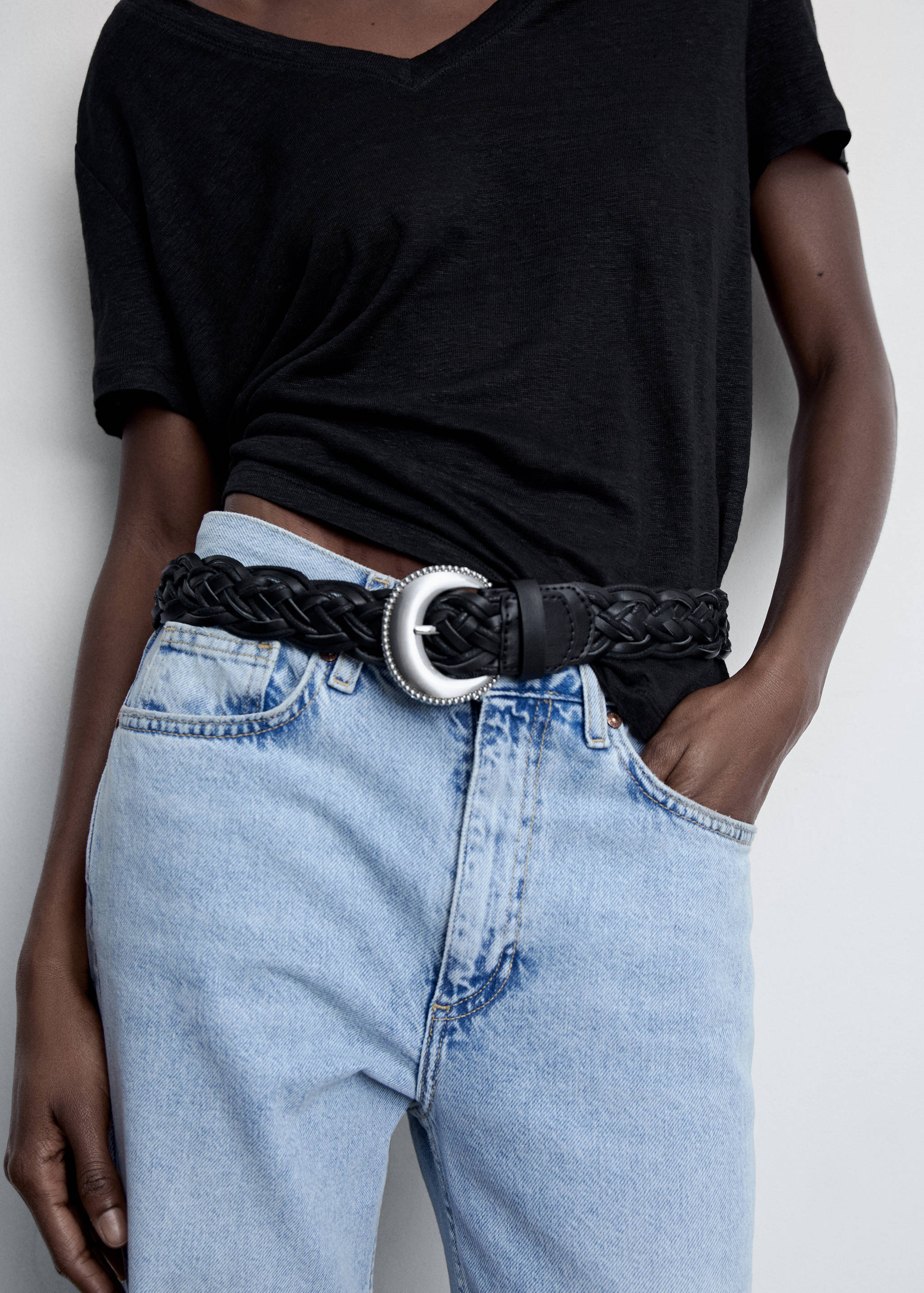 T-shirt lin col V - Détail de l'article 6