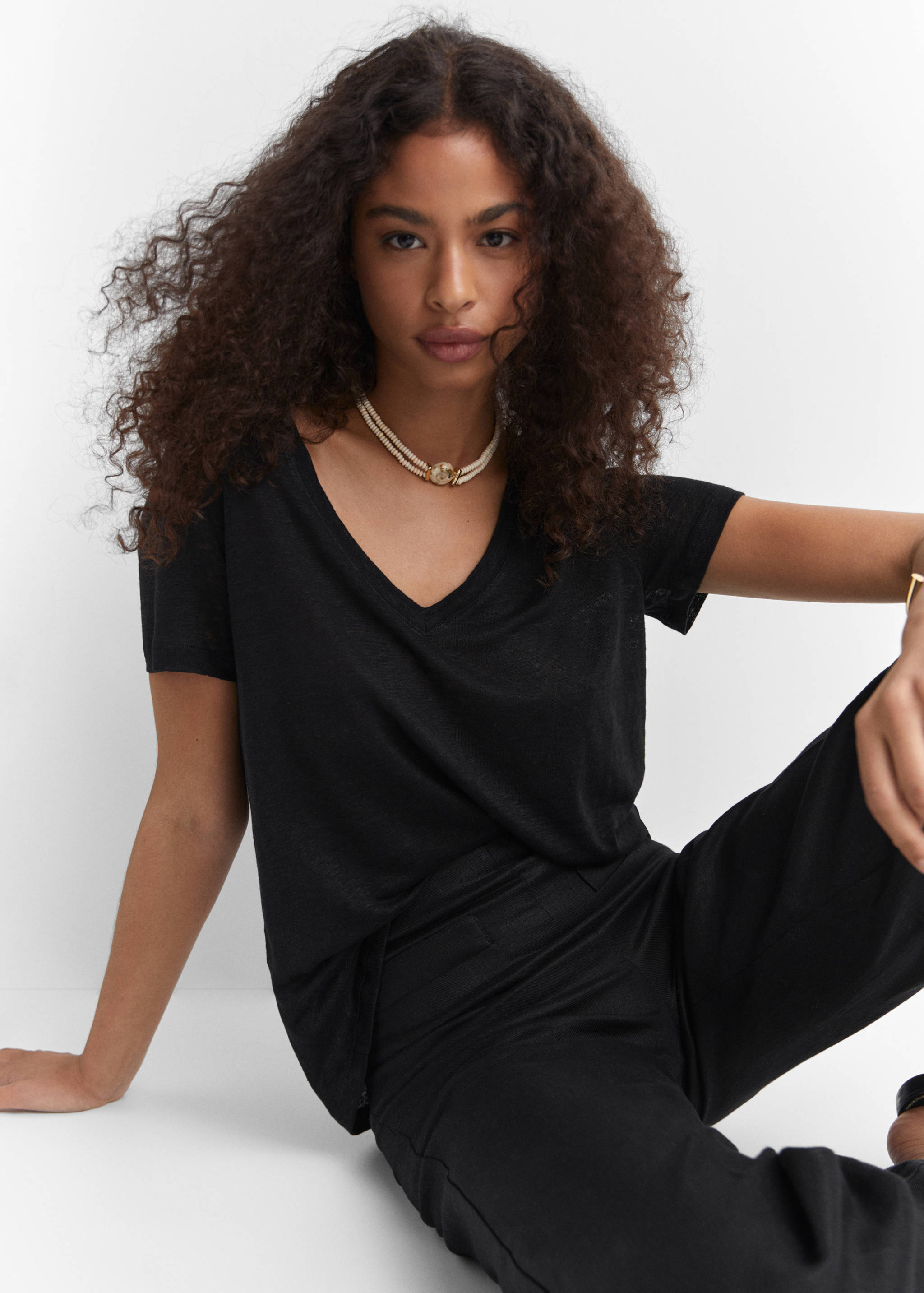 T-shirt lin col V - Détail de l'article 2