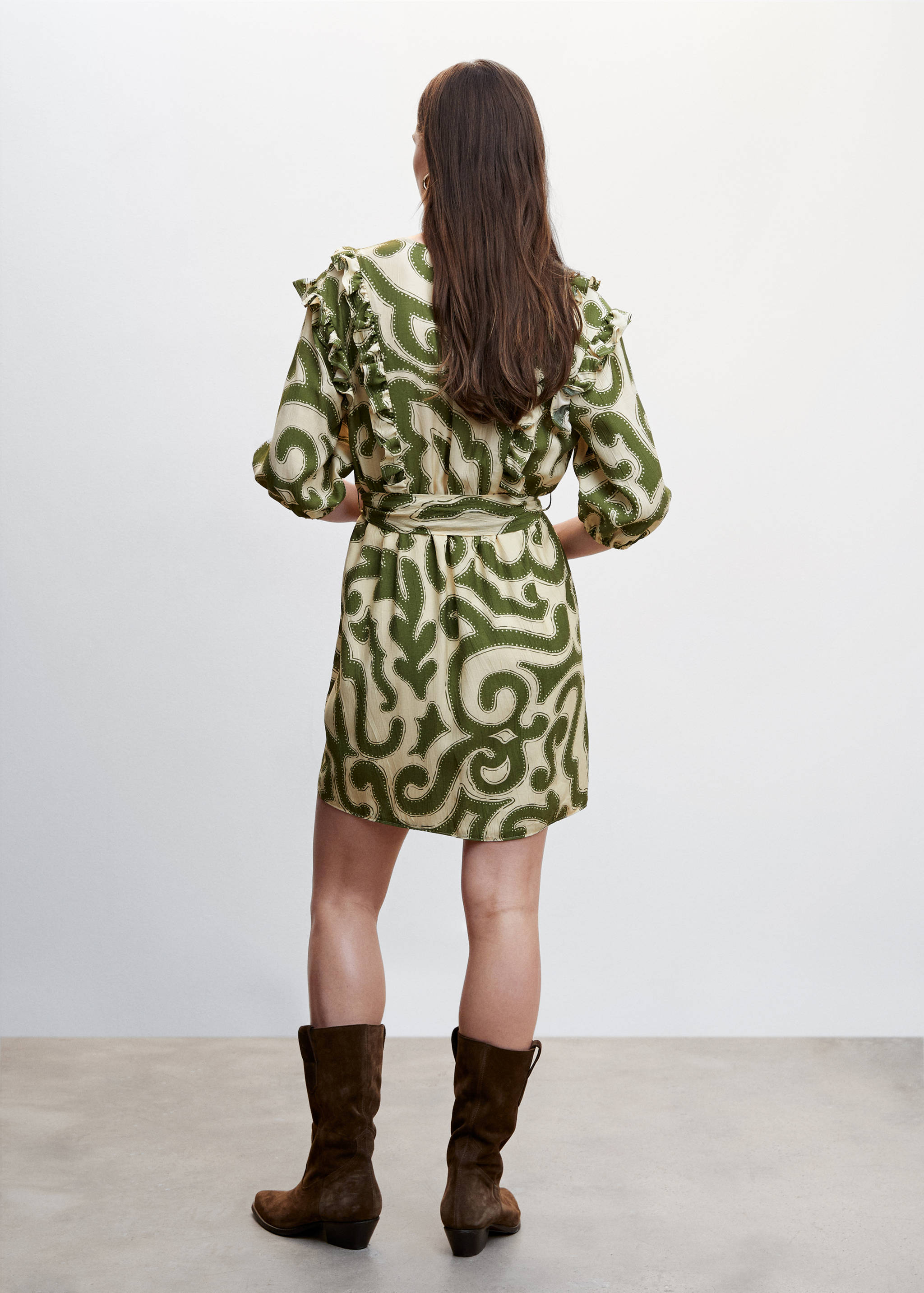 Ruffled printed dress - Reverse of the article