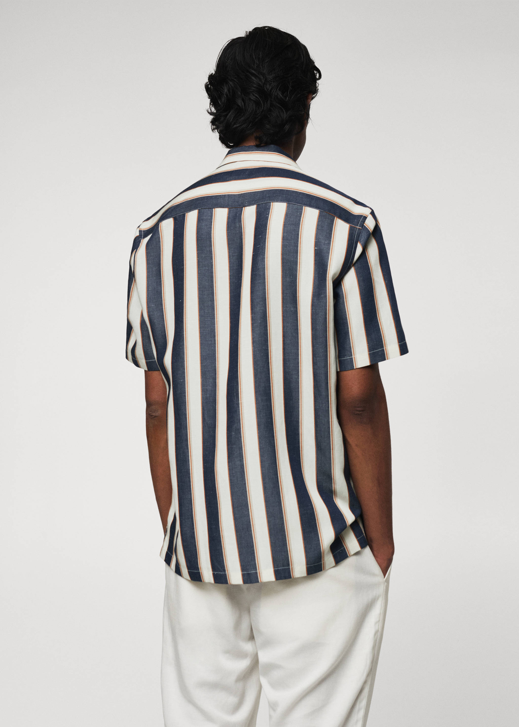 Short sleeve striped shirt - Reverse of the article
